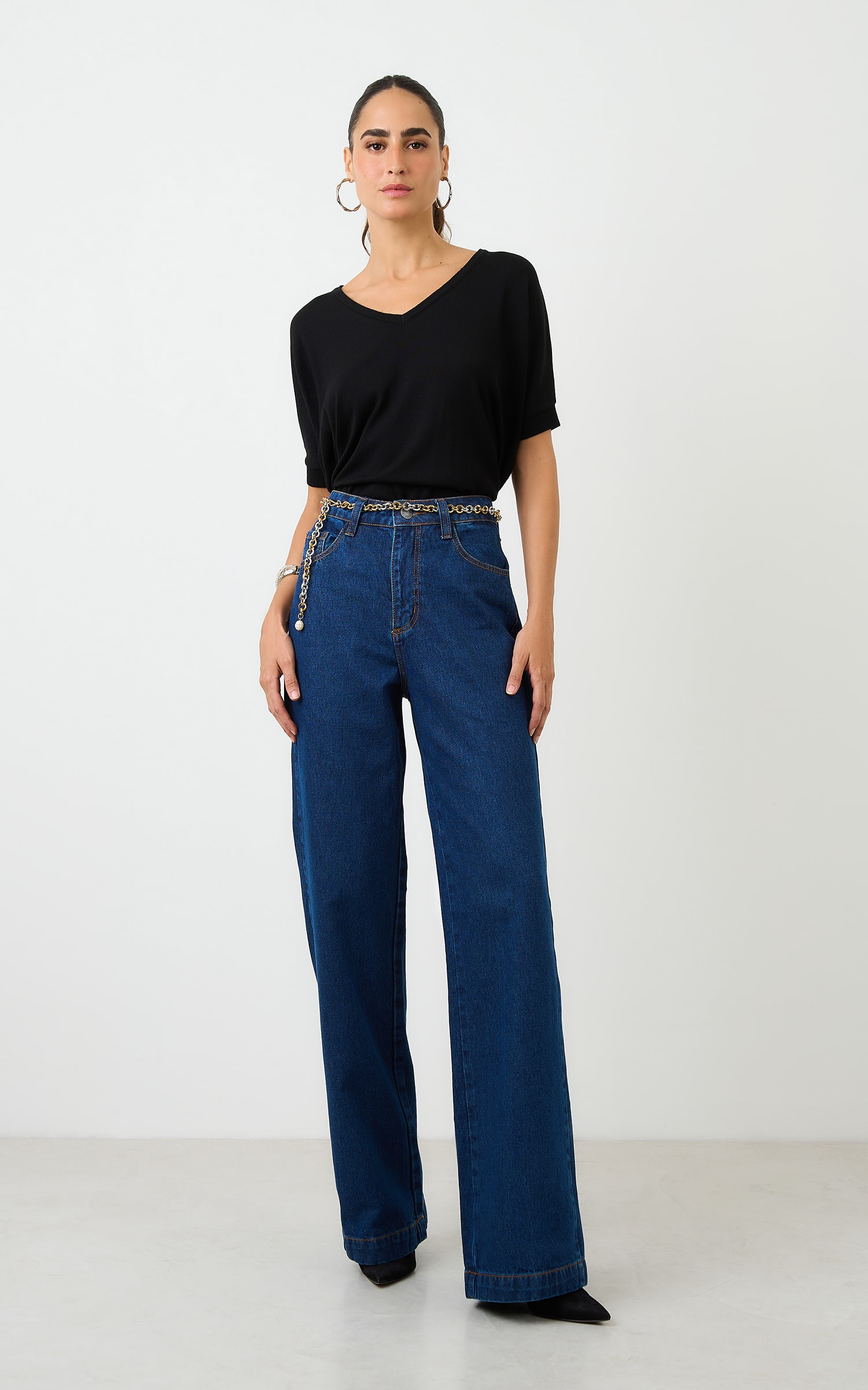 Blusa Tricot Decote v Ampla Preto