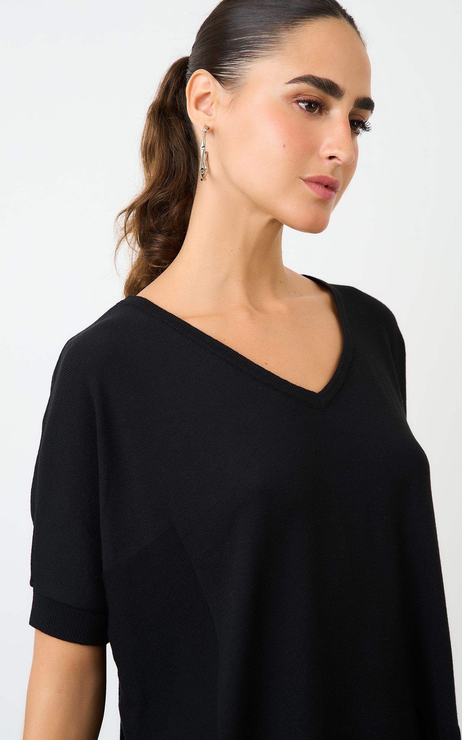 Blusa Tricot Decote v Ampla Preto