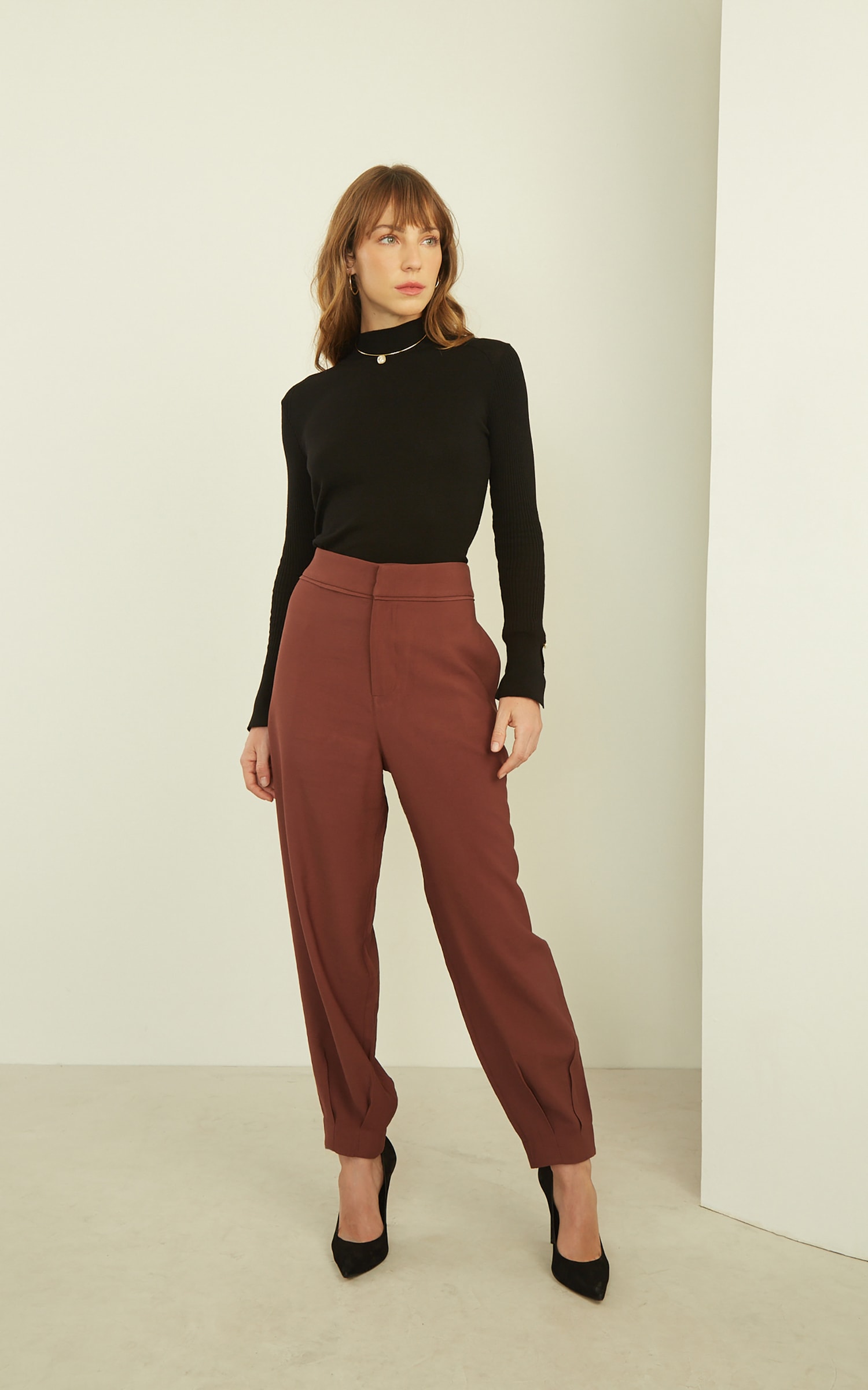 Blusa Tricot Detalhe Pérola Preto