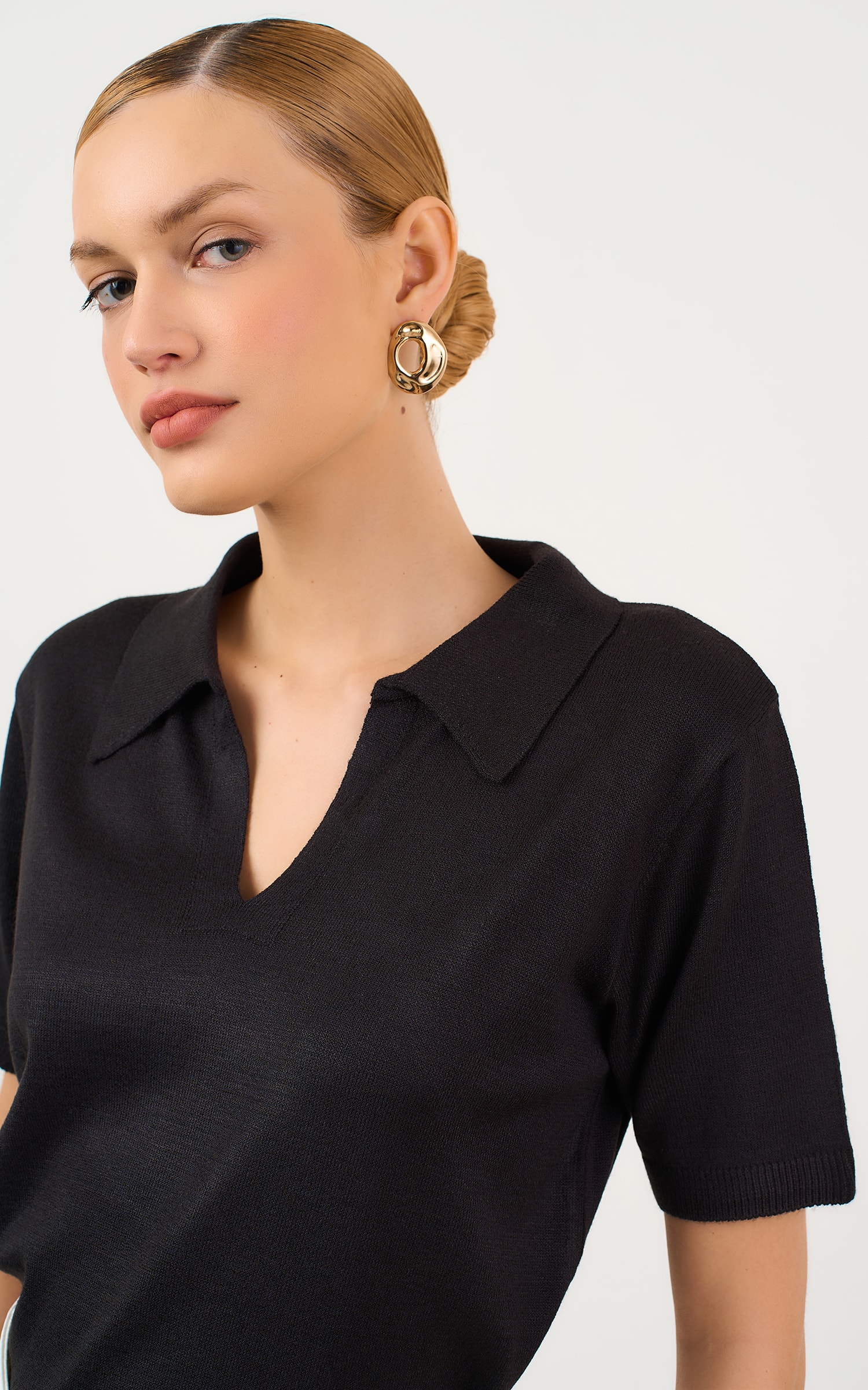 Blusa Tricot Gola Polo Preto