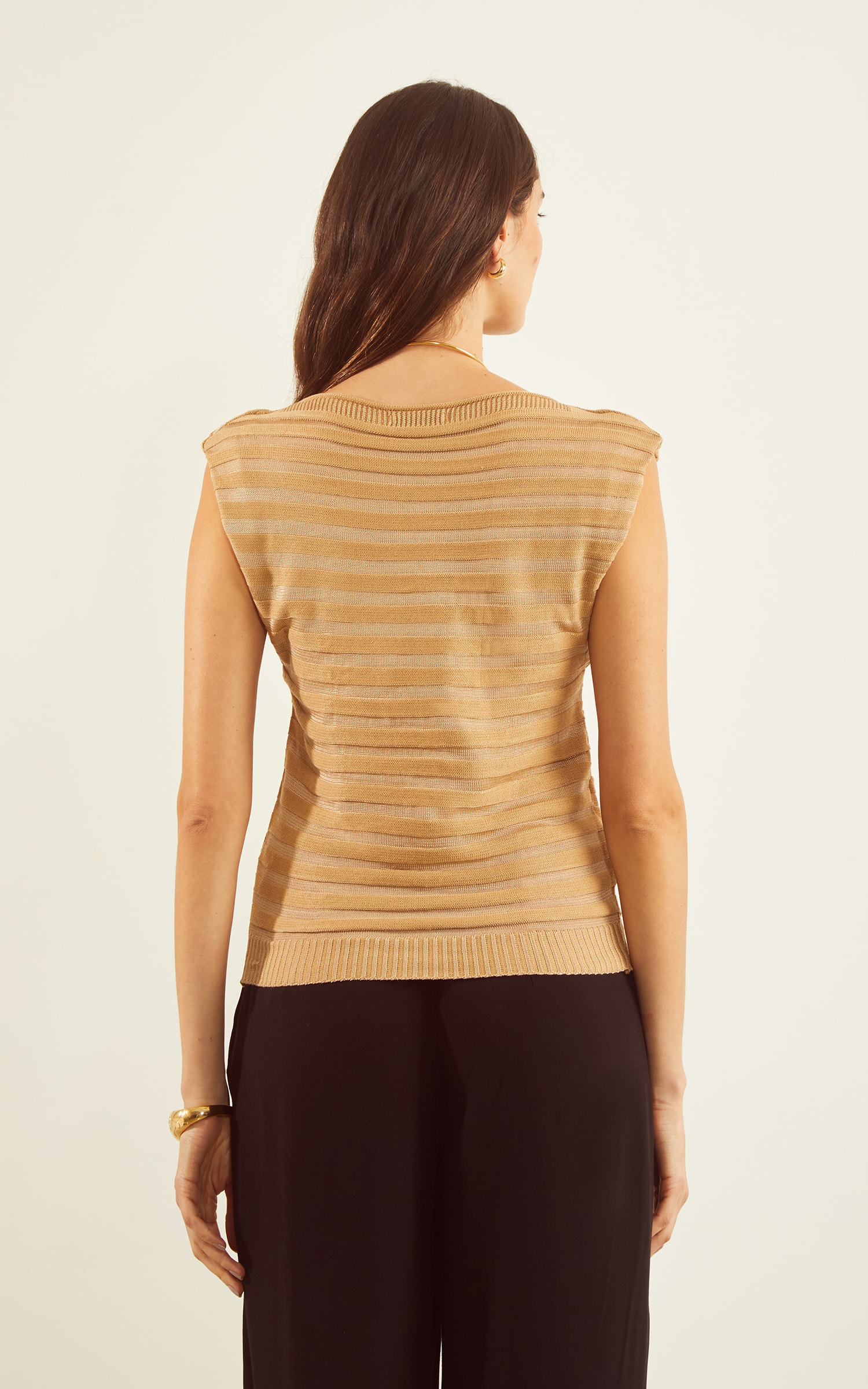 Blusa Tricot Muscle Tee Amêndoa