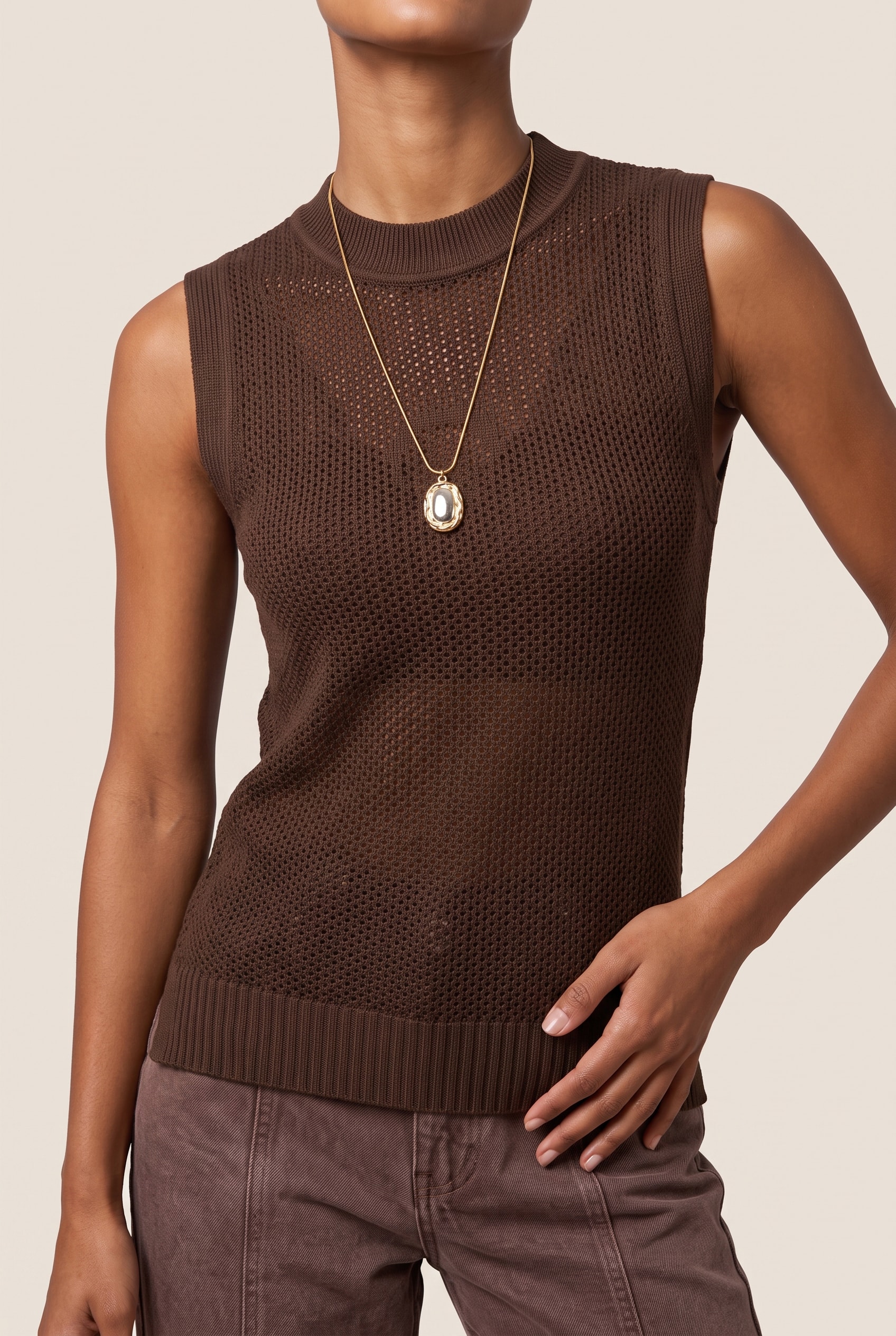 Blusa Tricot Ponto Vazado Marrom