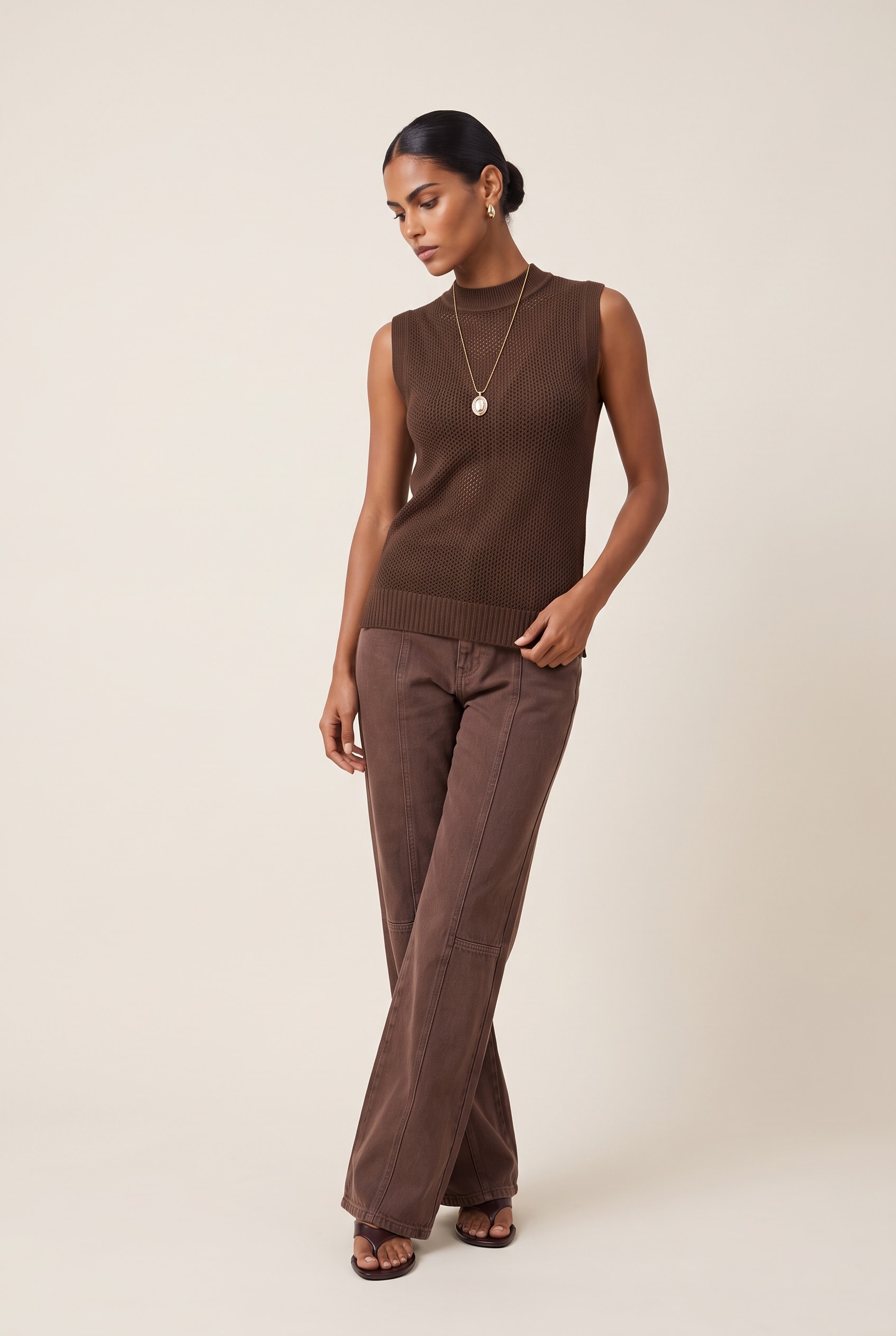 Blusa Tricot Ponto Vazado Marrom