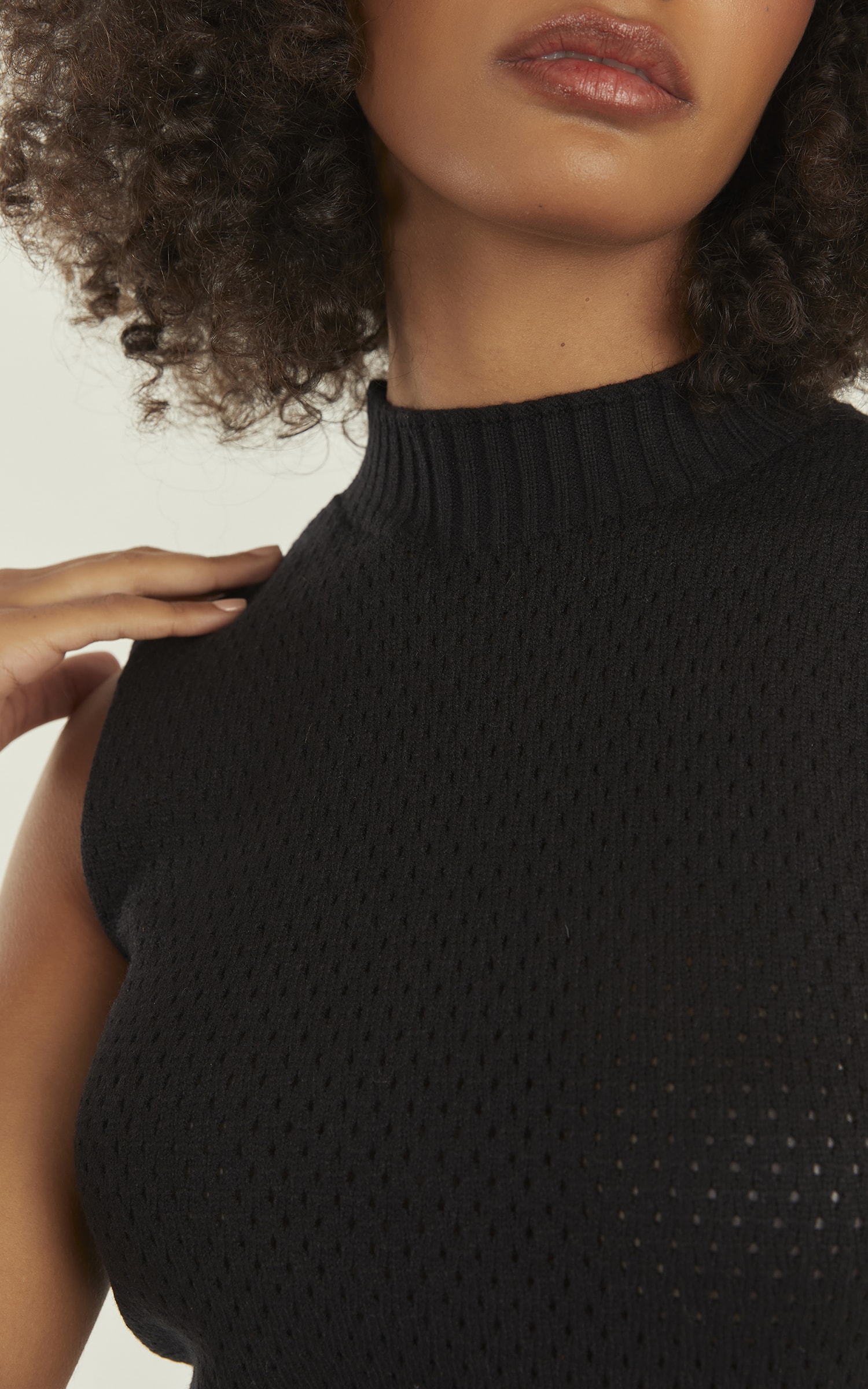 Blusa Tricot Ponto Vazado Preto