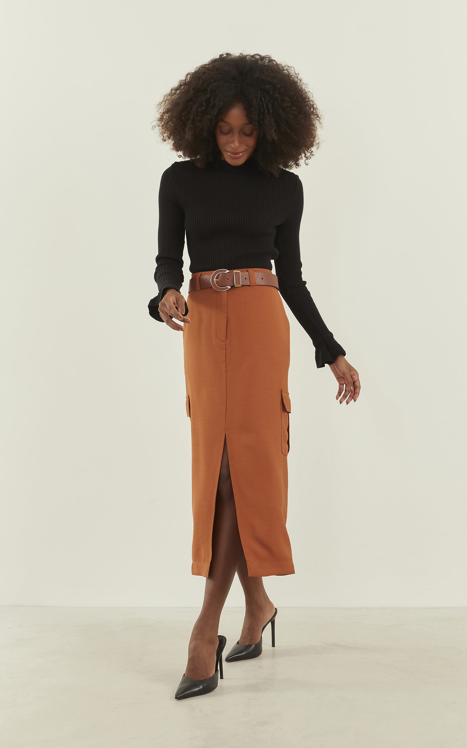 Blusa Tricot Punho Babado Preto