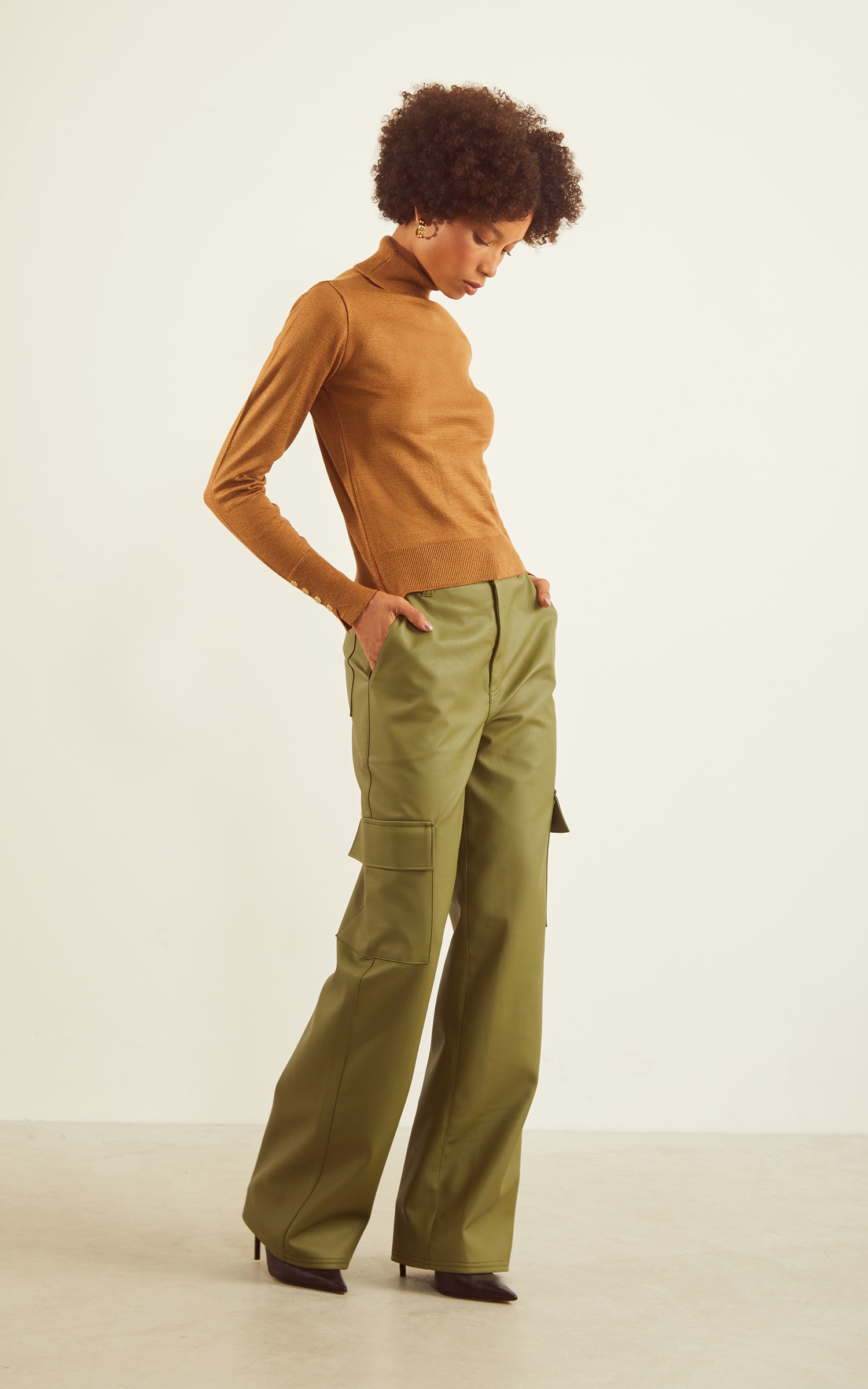 Blusa Tricot Punho Botões Caramelo