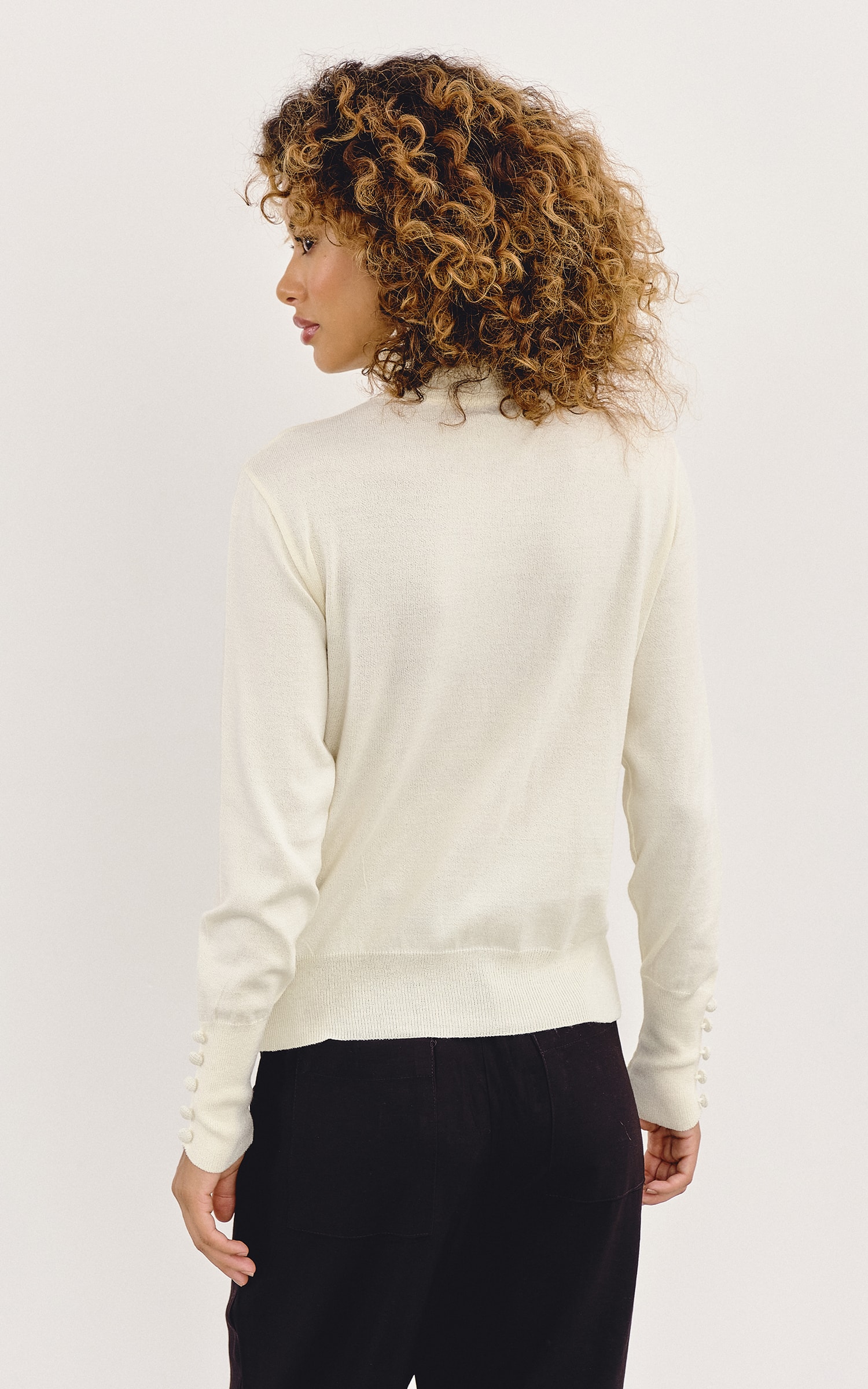 Blusa Tricot Punho Botões Off White