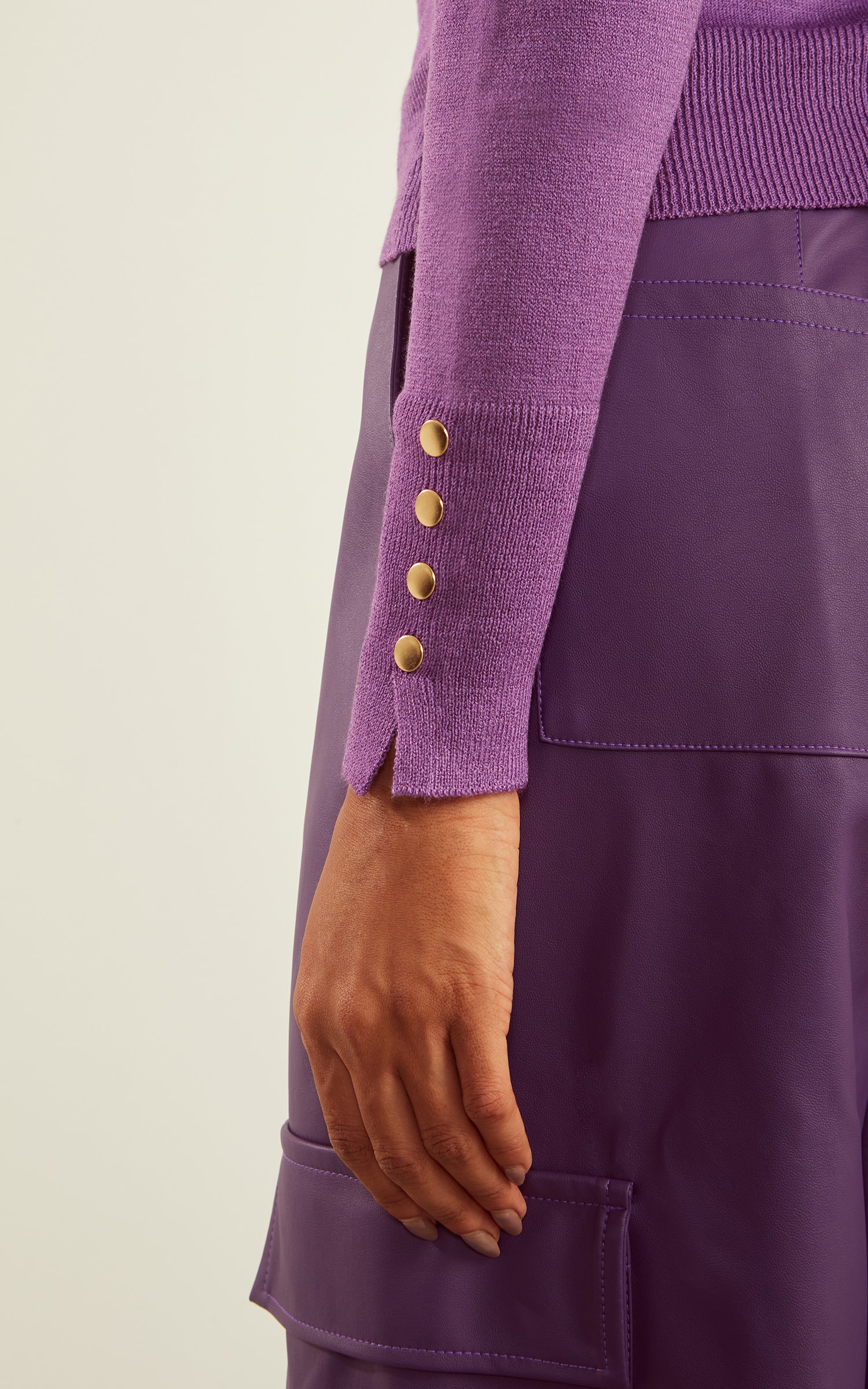 Blusa Tricot Punho Botões Roxo