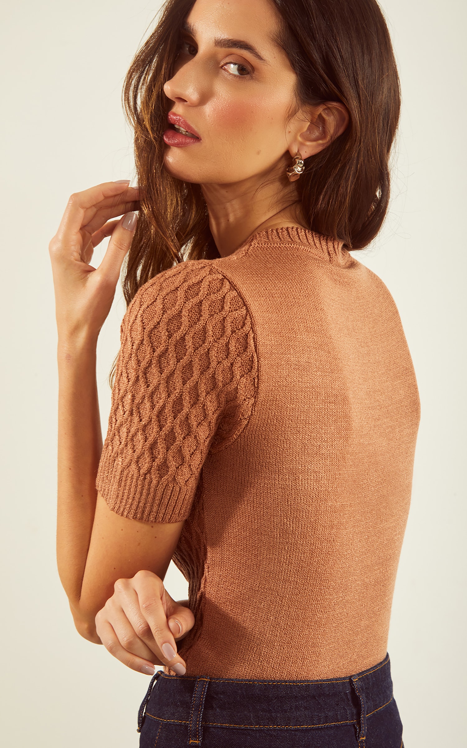 Blusa Tricot Trançada Frente Amêndoa