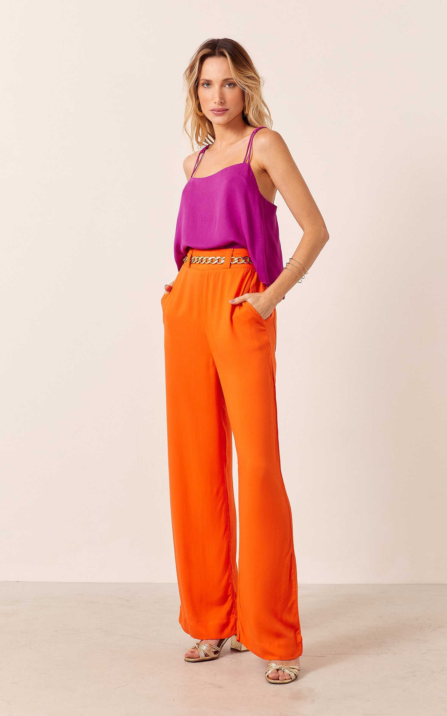 Blusa Viver Decote Reto Fúcsia
