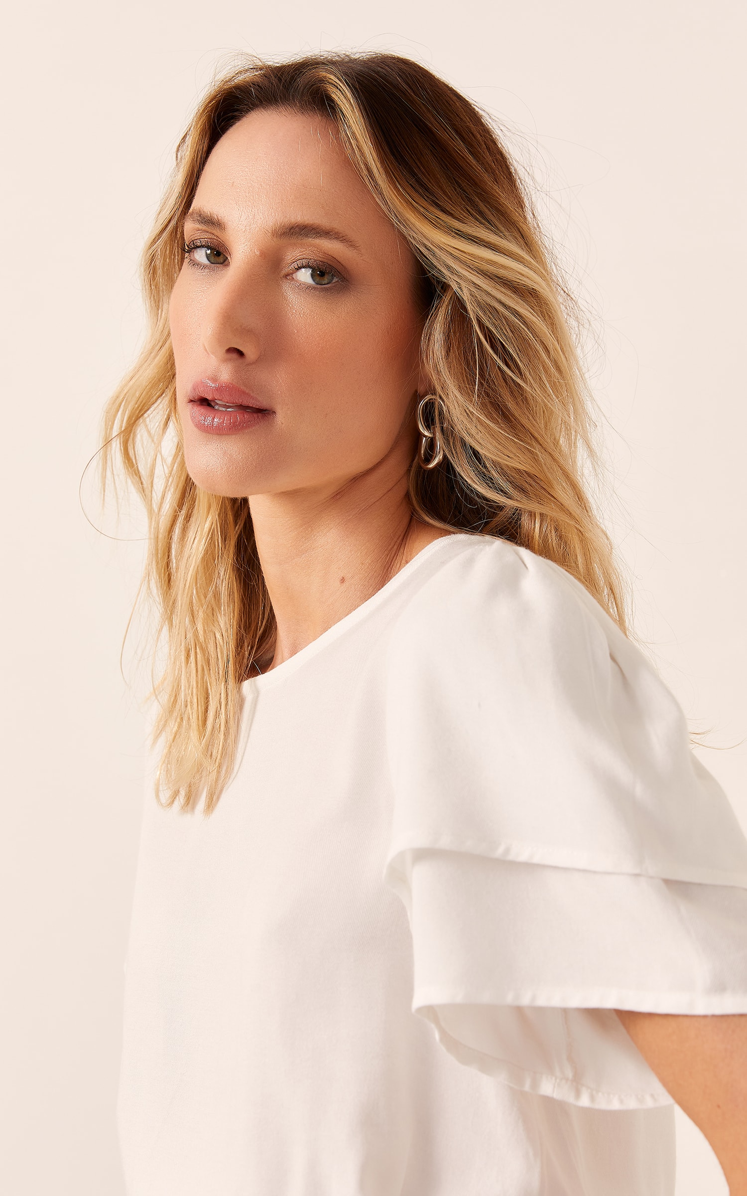 Blusa Viver Detalhe Manga Off White