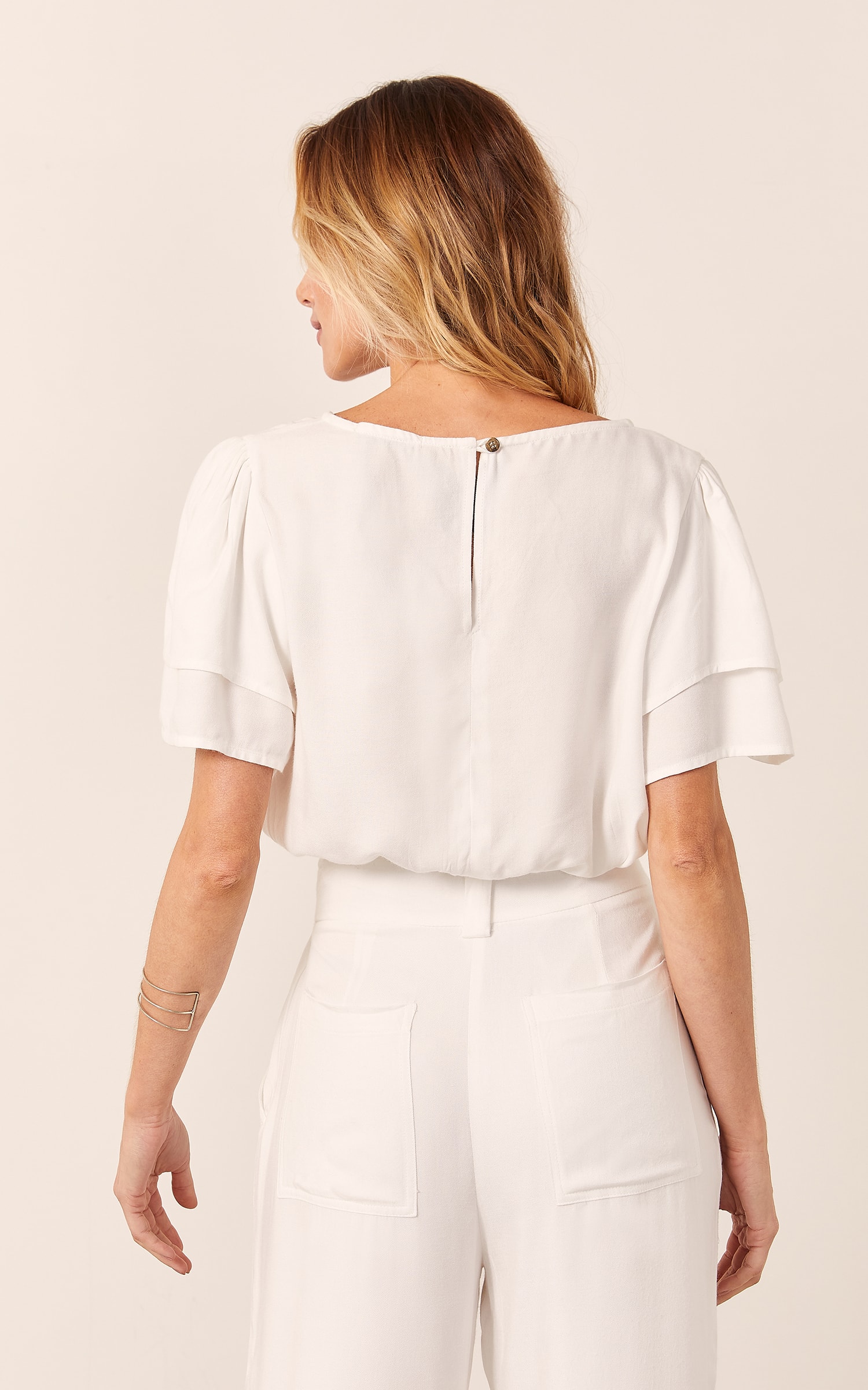 Blusa Viver Detalhe Manga Off White