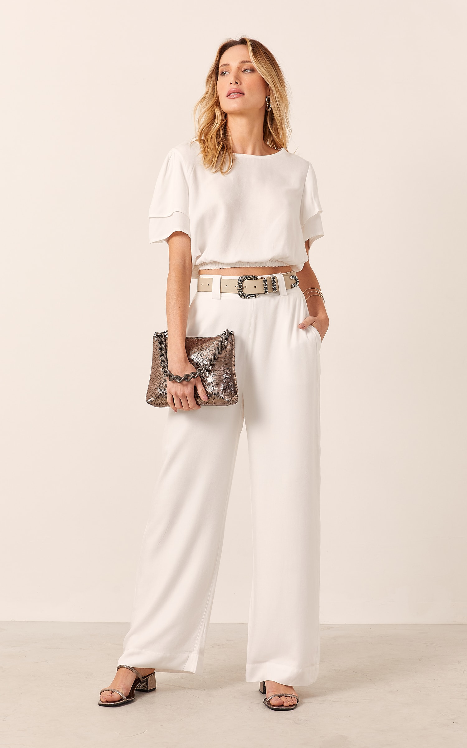Blusa Viver Detalhe Manga Off White