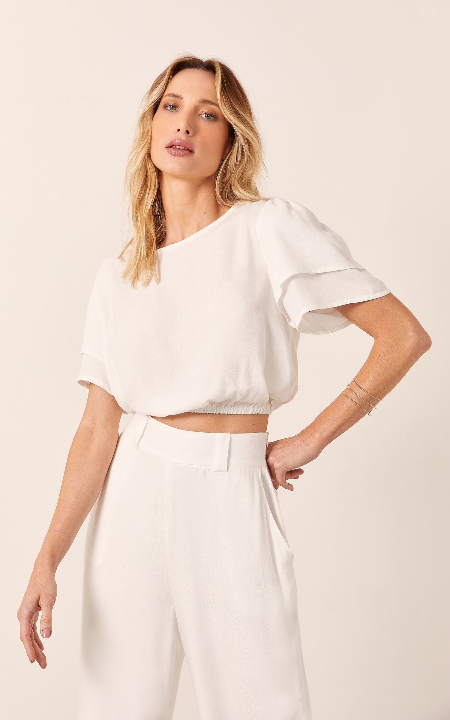 Blusa Viver Detalhe Manga Off White