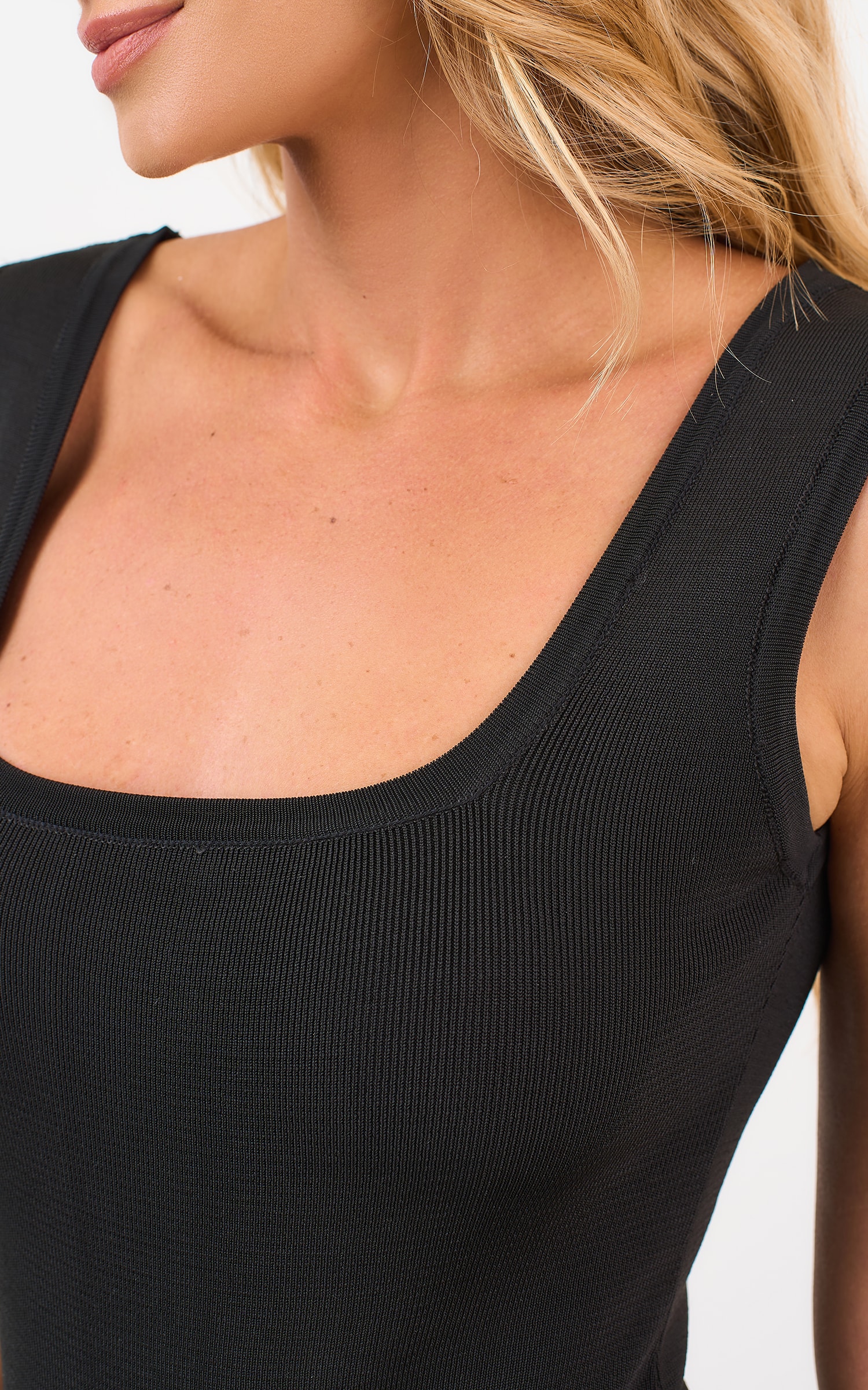 Body Tricot Decote Quadrado Preto