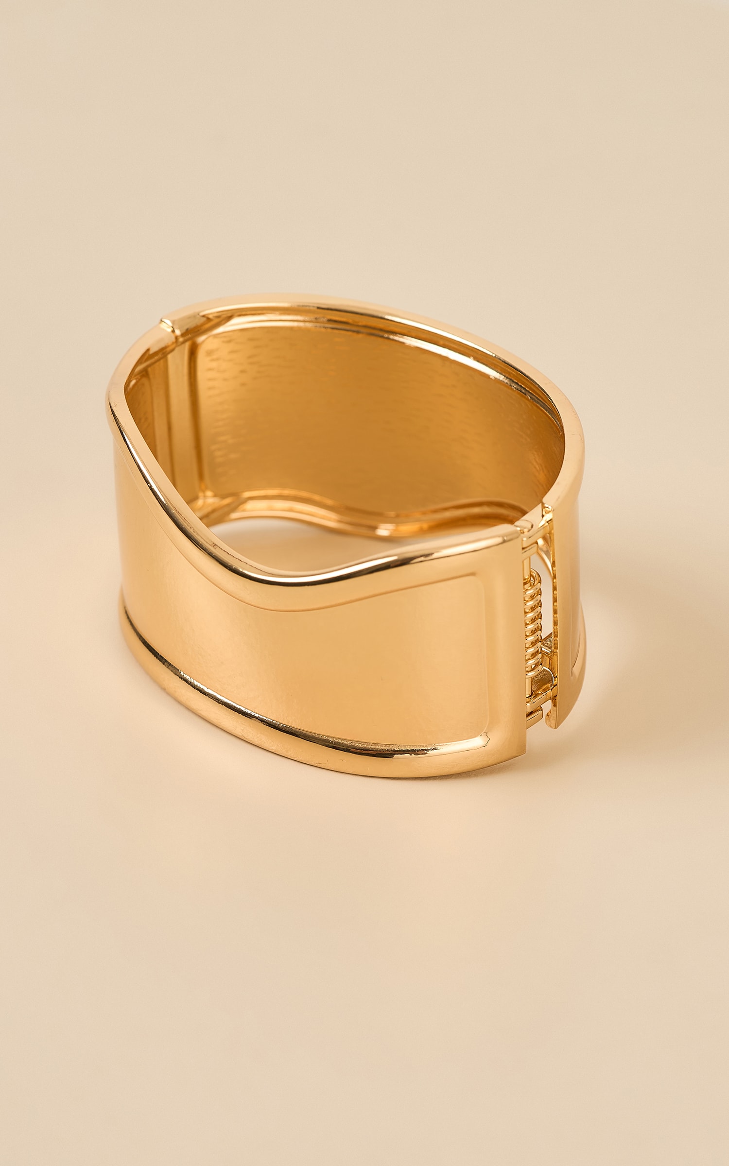 Bracelete Organico Curvas Dourado
