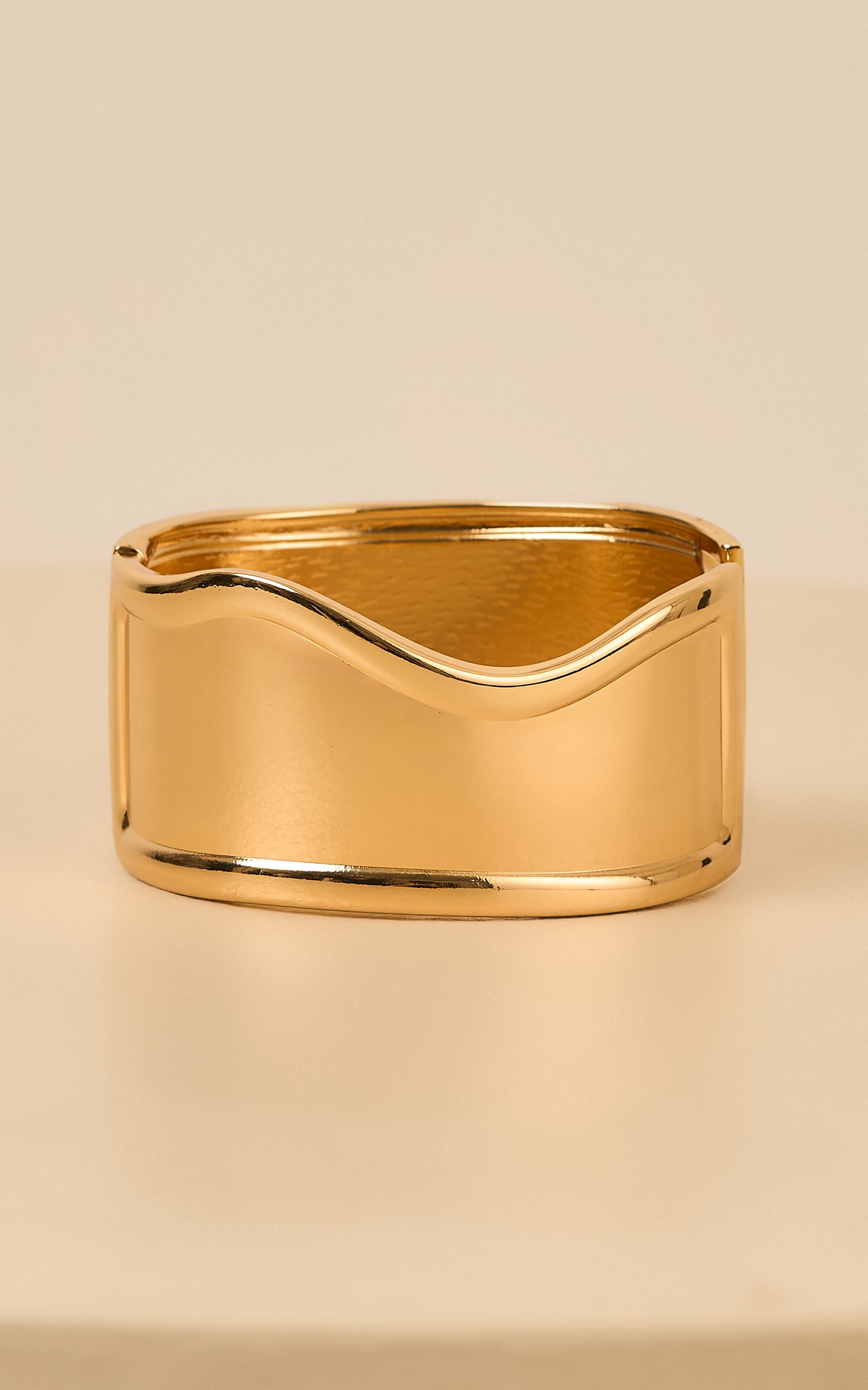 Bracelete Organico Curvas Dourado