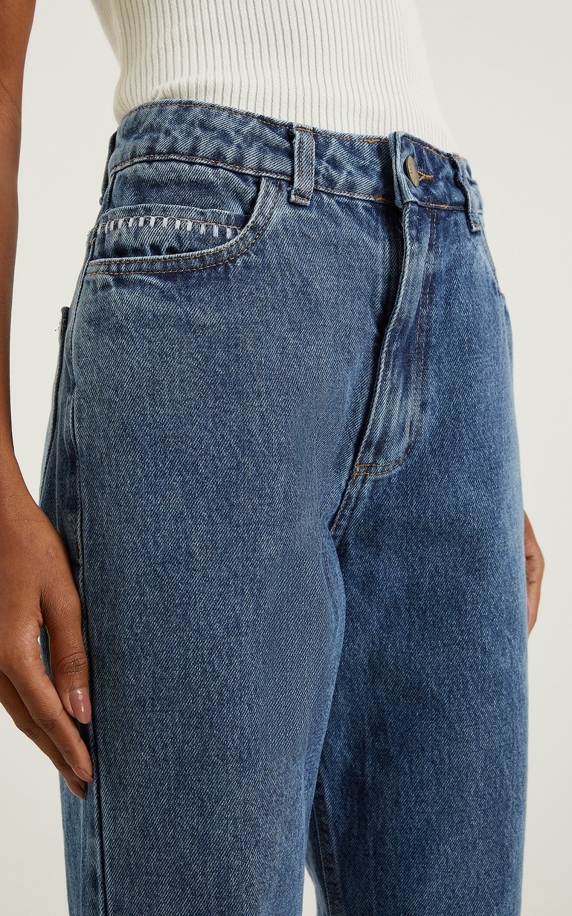 Calça Bordada Jeans Escuro