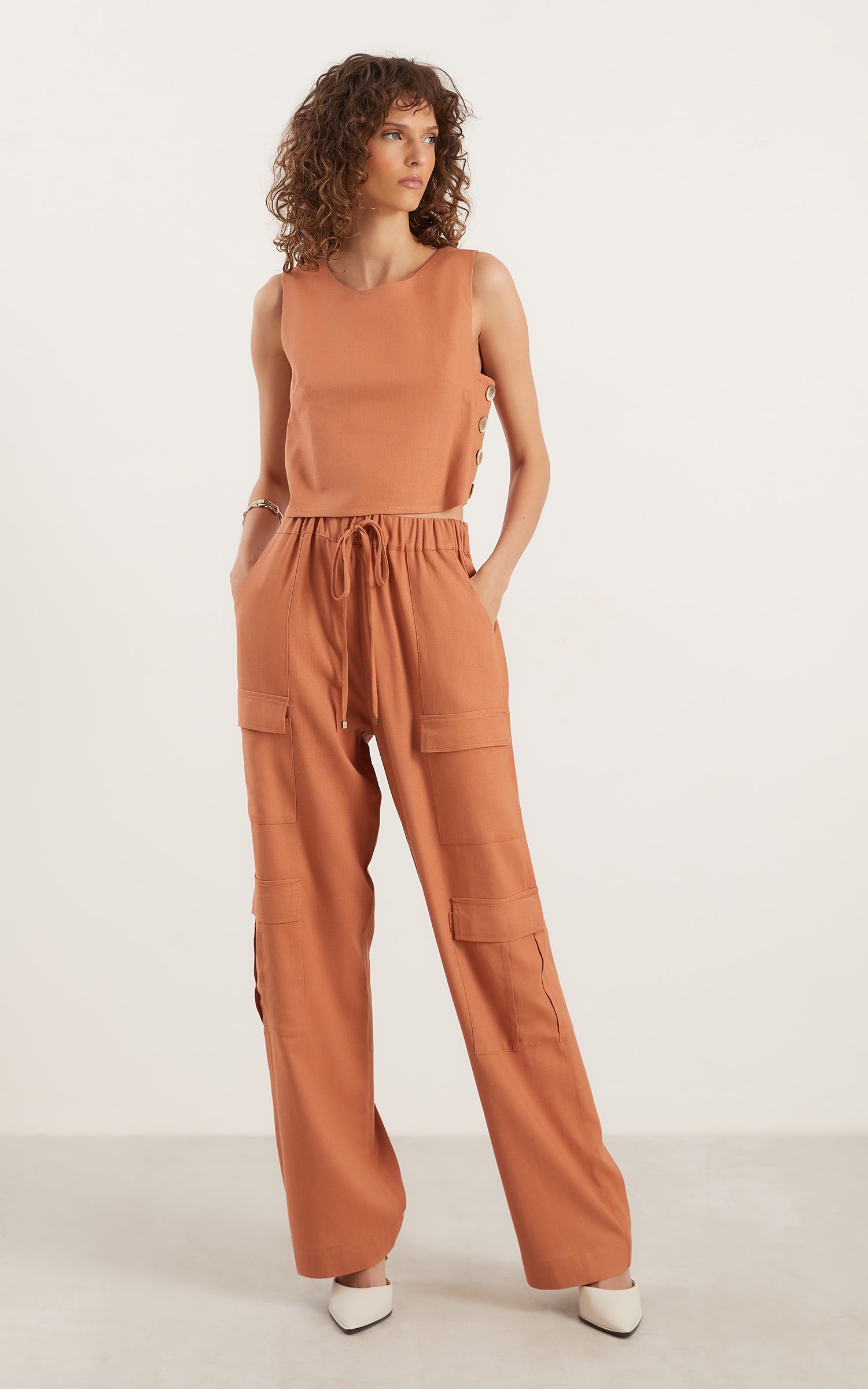Calça Cargo Aldeia Caramelo