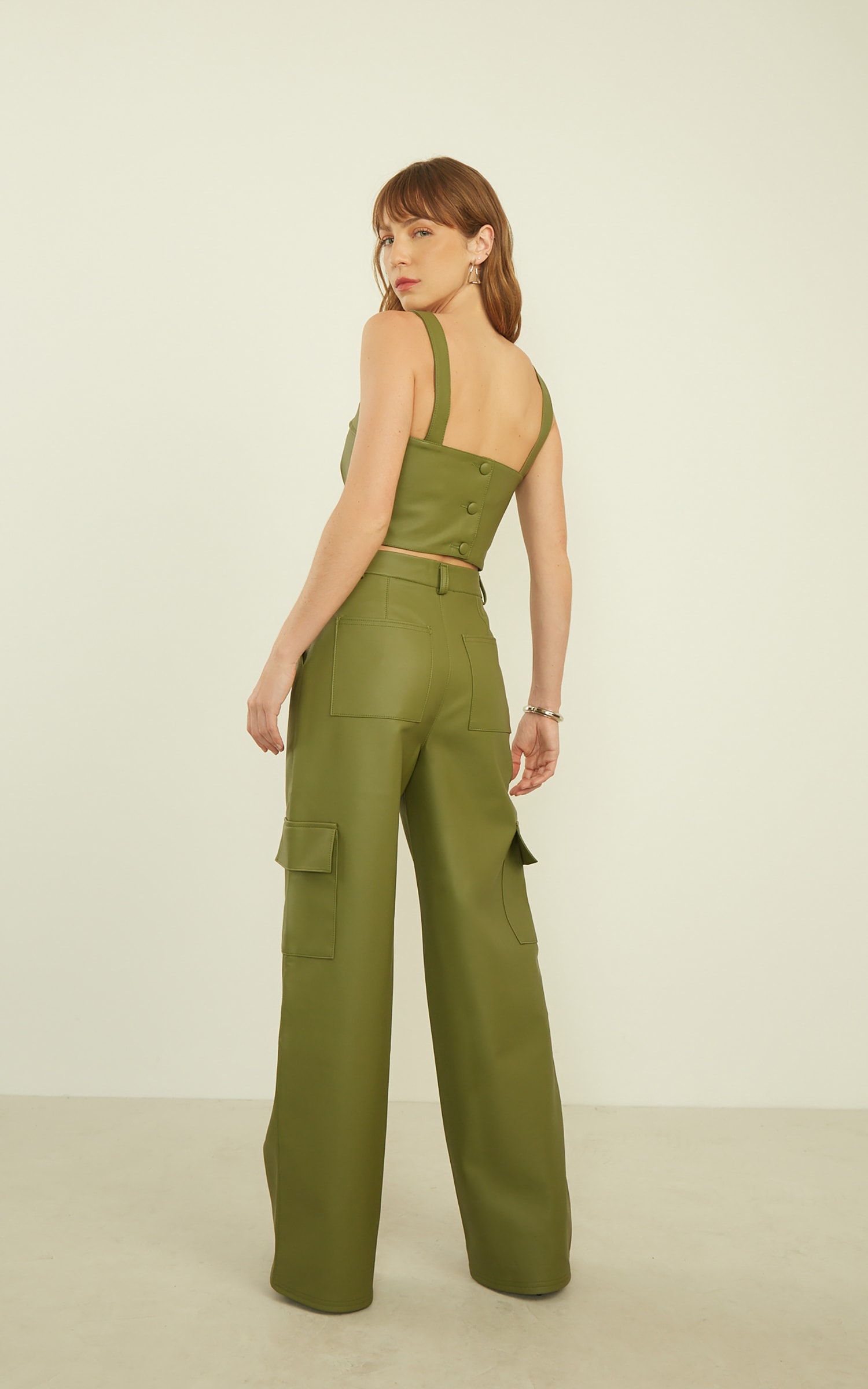 Calça Cargo like leather Verde Militar