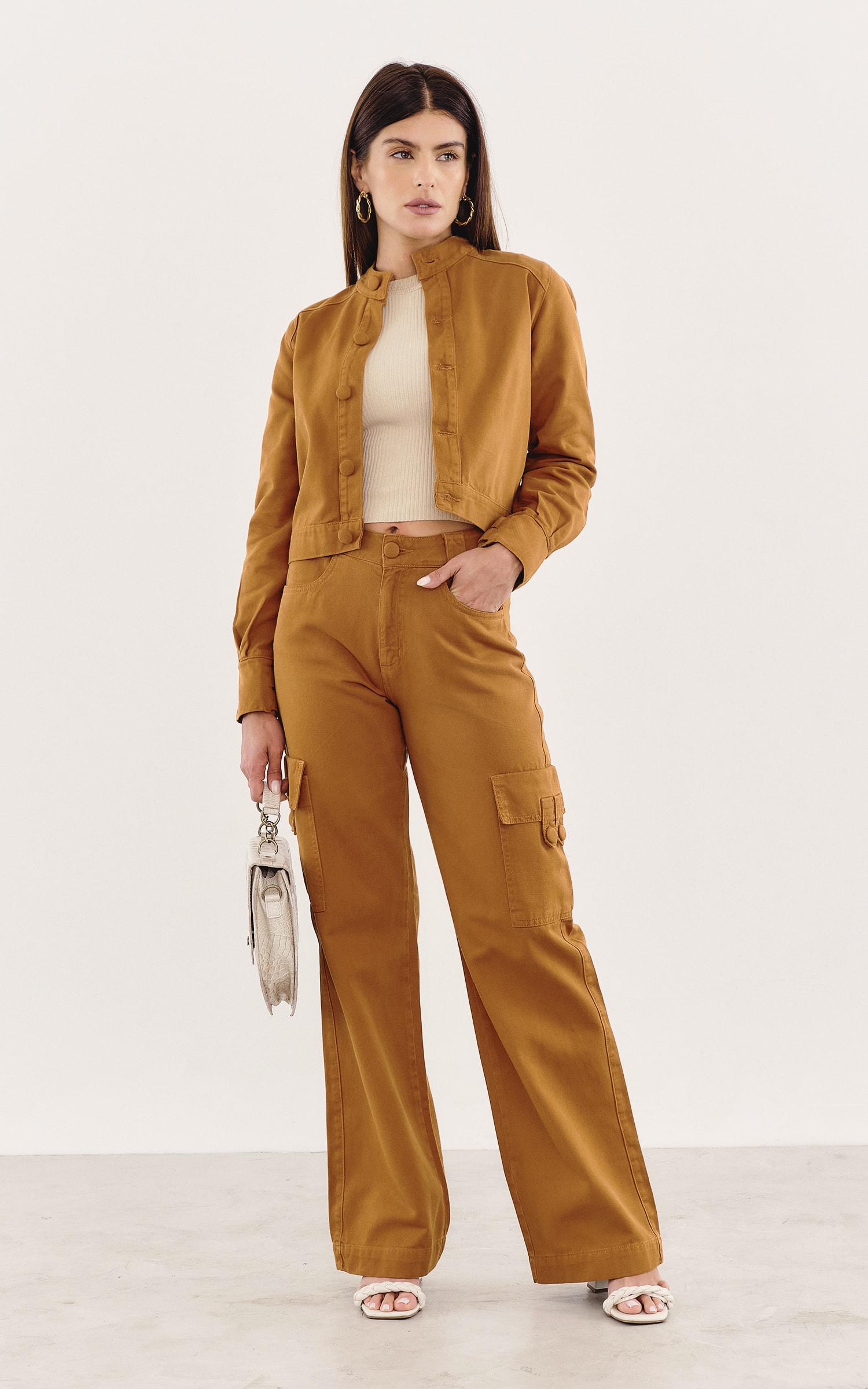 Calça Cargo Sarja Caramelo