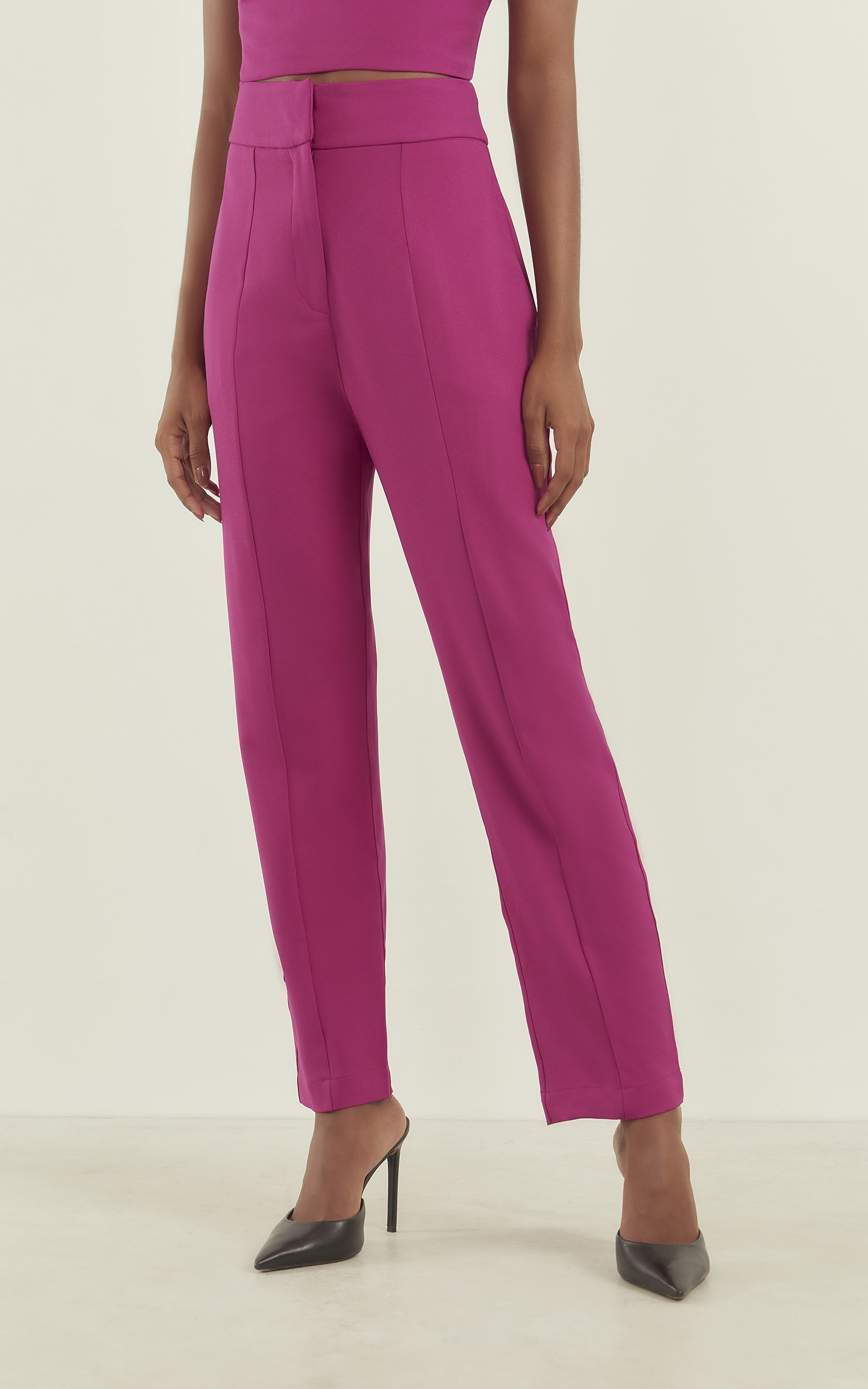 Calça Cenoura Dalia Fúcsia
