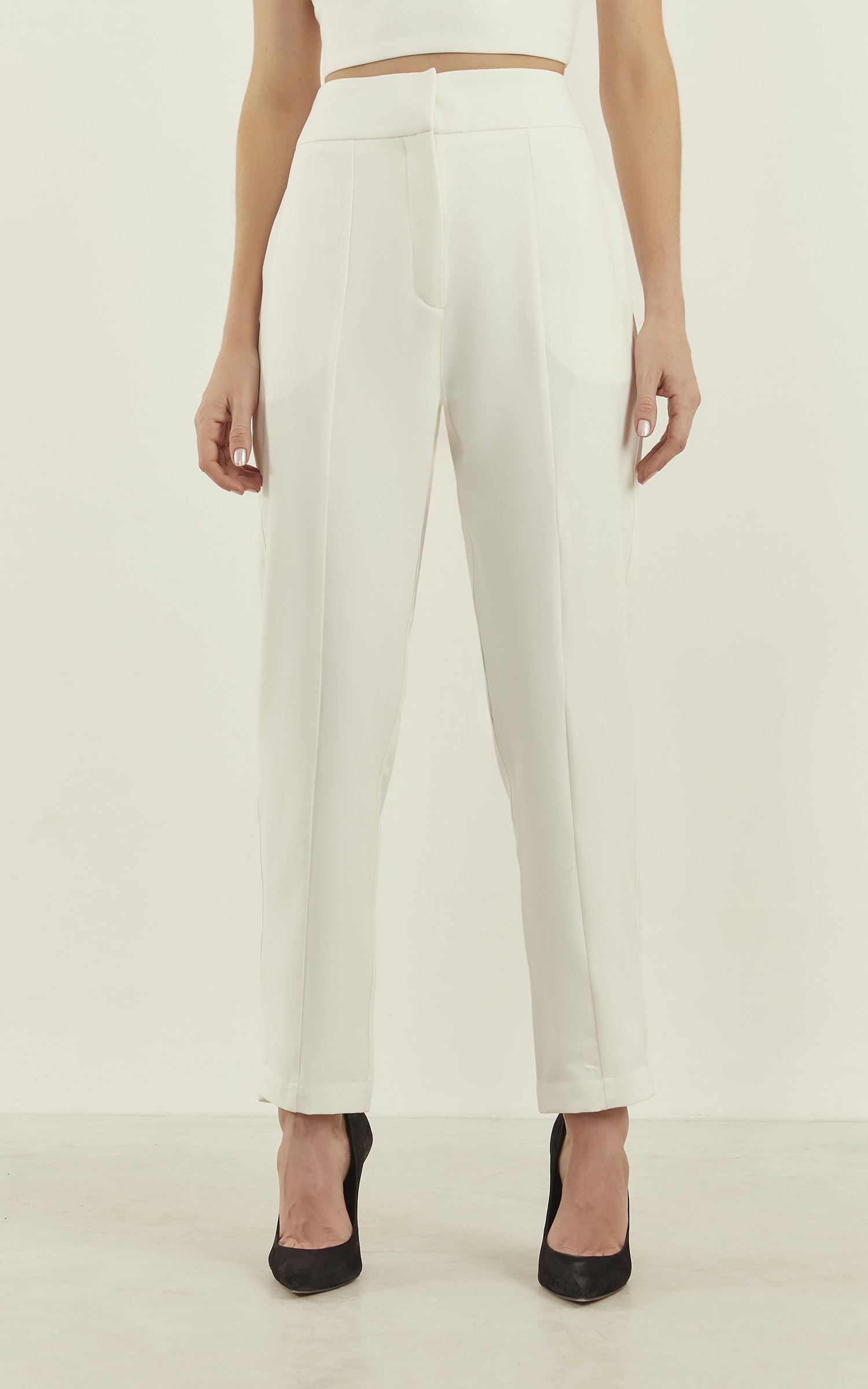 Calça Cenoura Dalia Off White