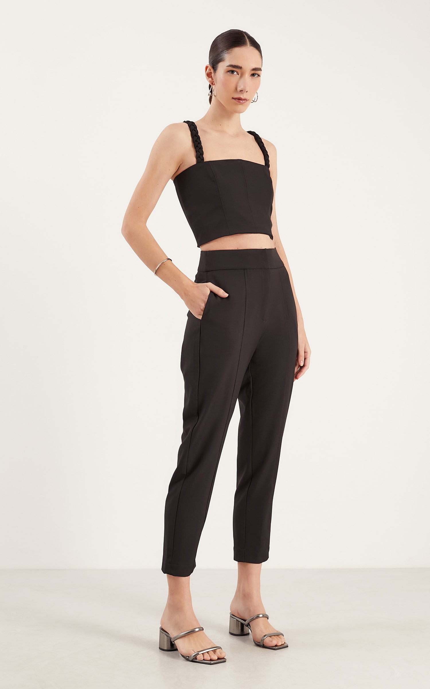 Calça Cenoura Fly Preto