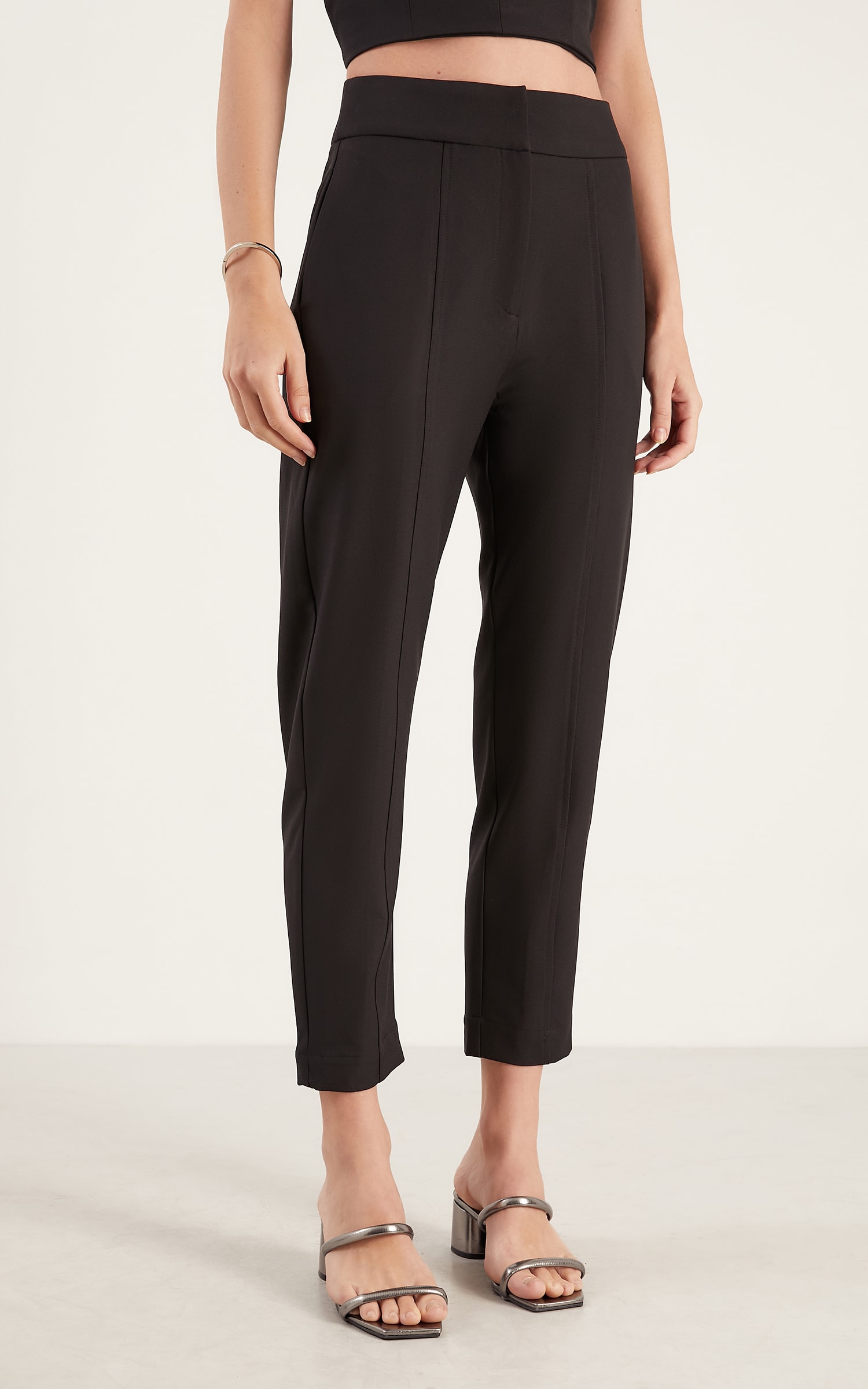 Calça Cenoura Fly Preto