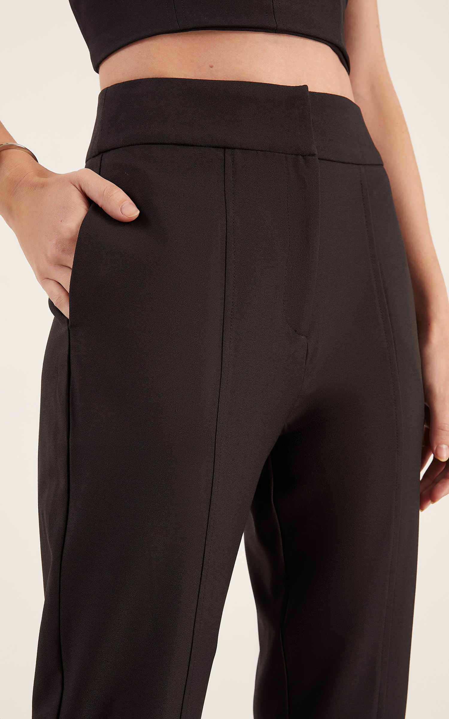 Calça Cenoura Fly Preto