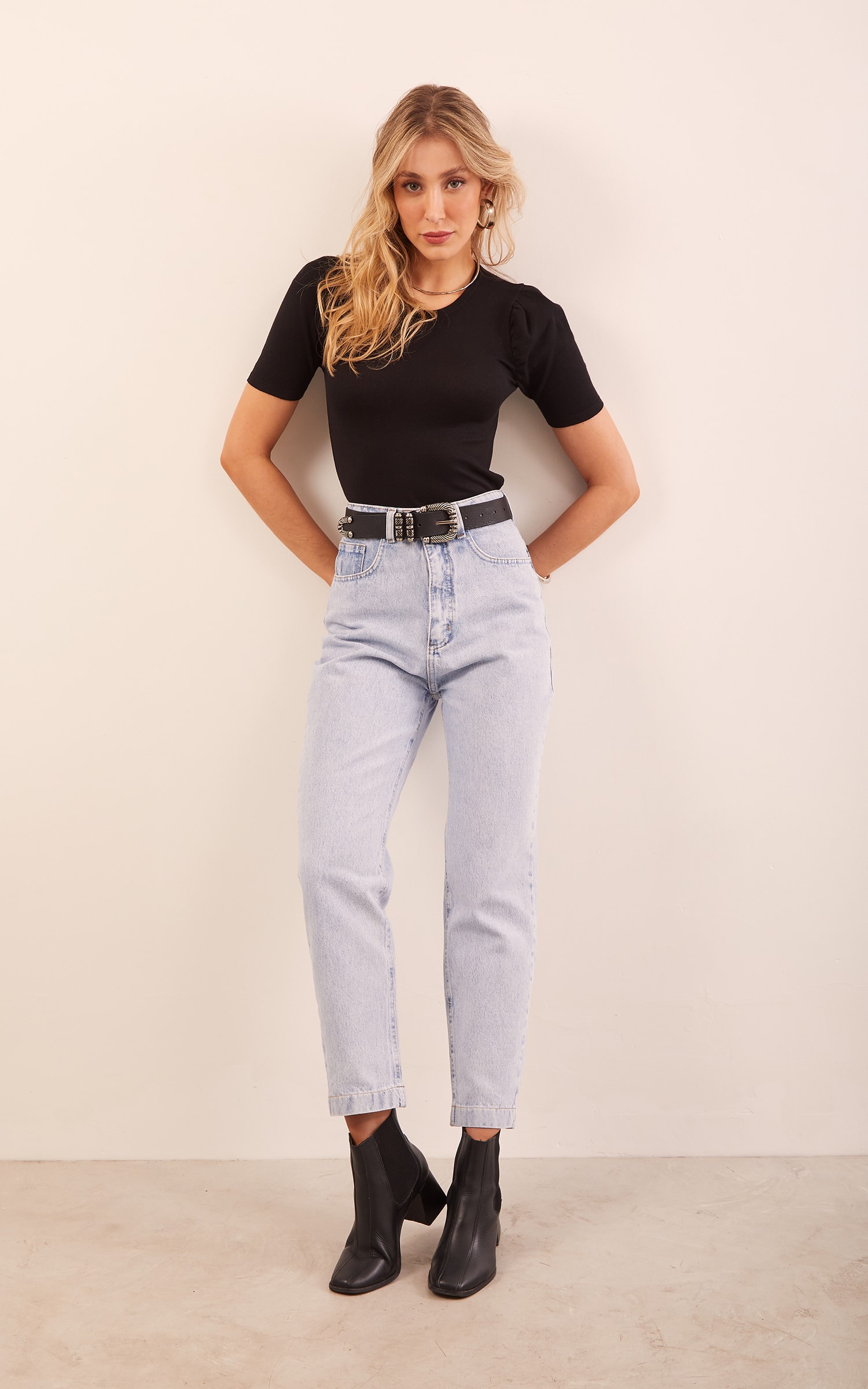 Calça Cenoura Jeans Claro