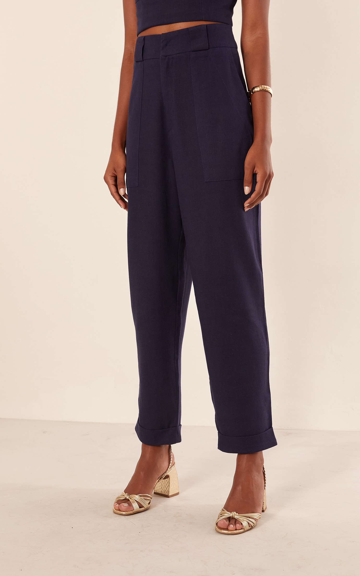 Calça Cenoura Linho Marinho