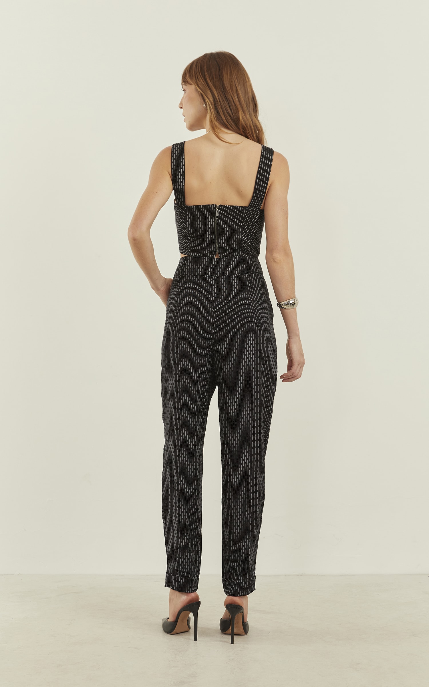 Calça Cenoura Onix Preto