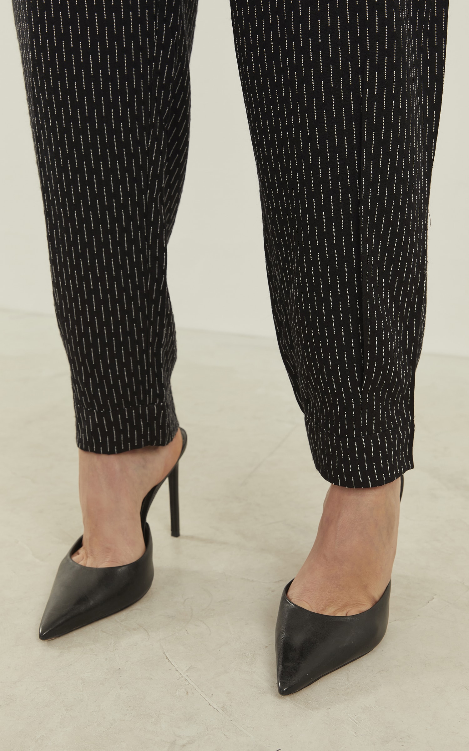 Calça Cenoura Onix Preto