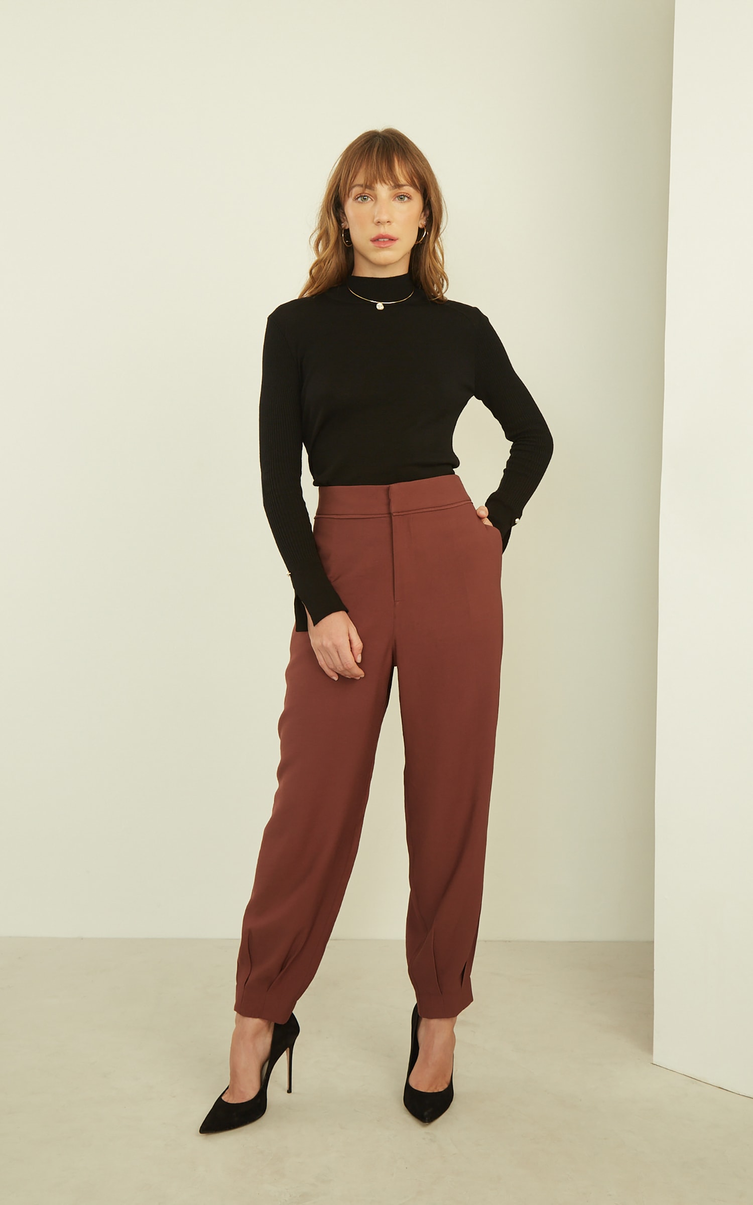Calça Cenoura Paris Marrom