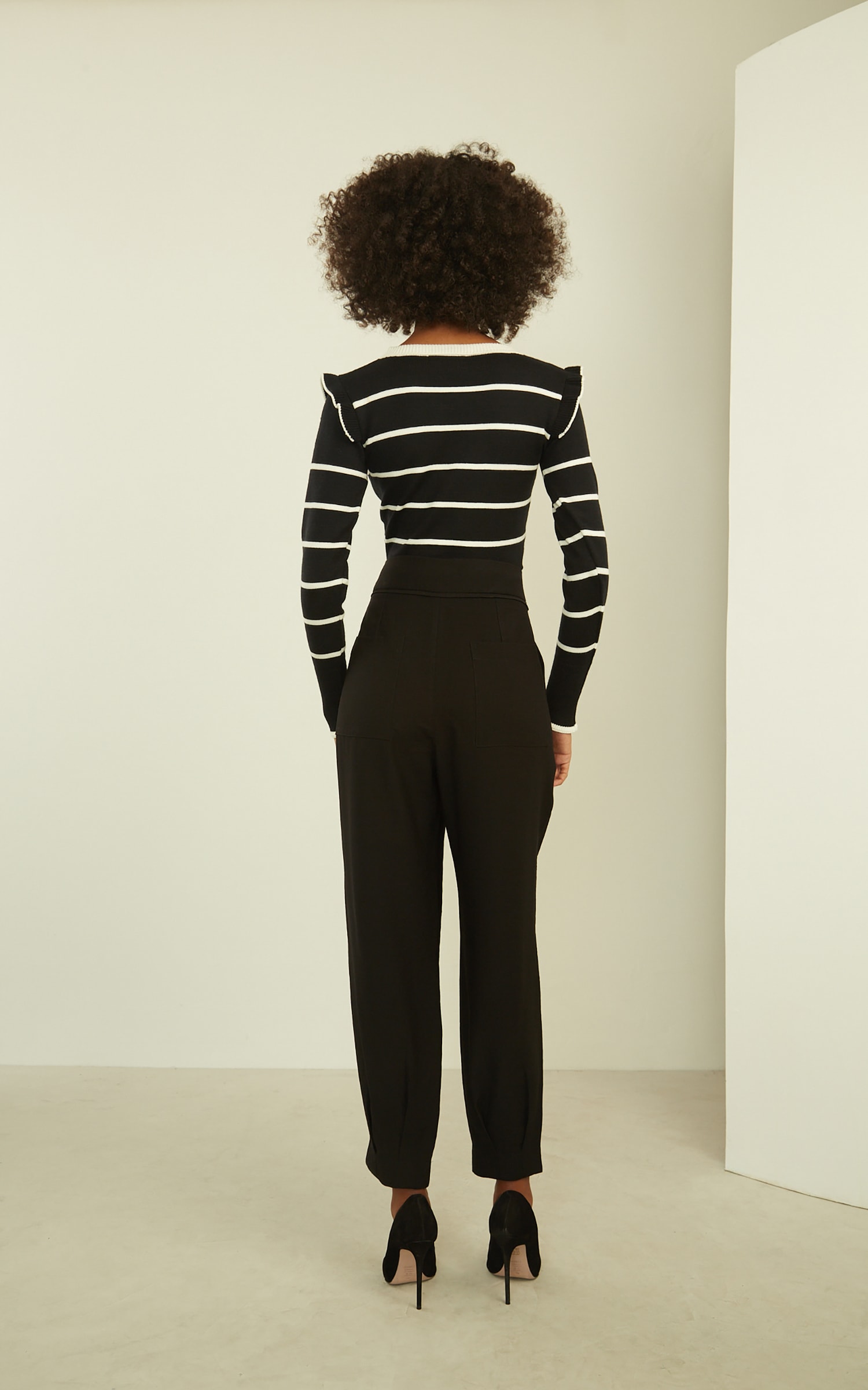 Calça Cenoura Paris Preto
