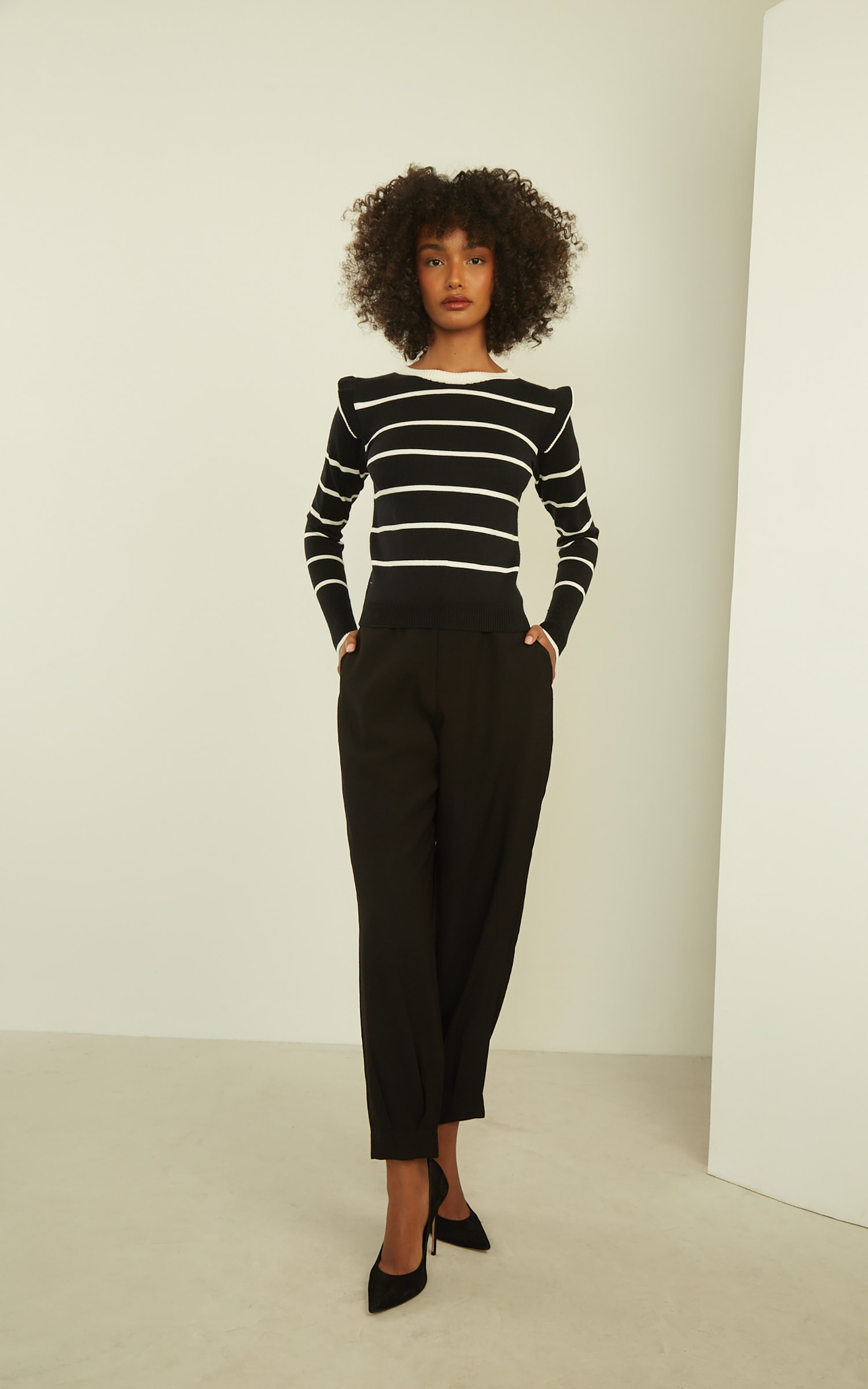 Calça Cenoura Paris Preto