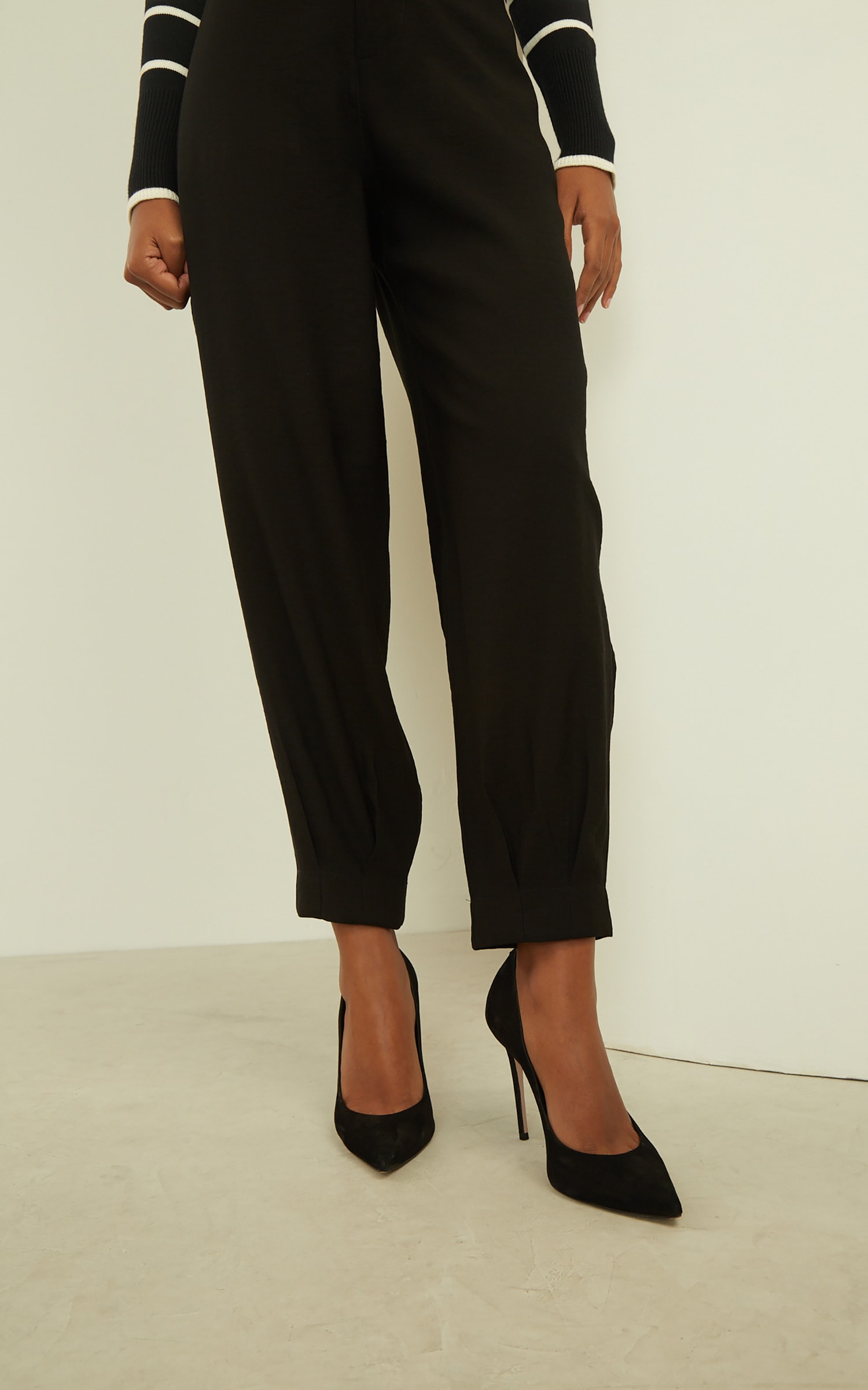 Calça Cenoura Paris Preto