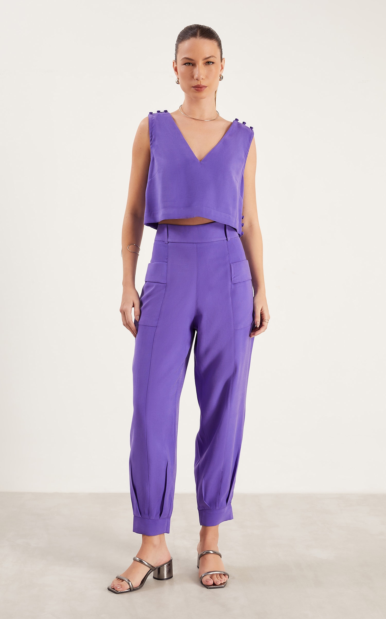 Calça Cenoura Renovar Bolsos Ametista