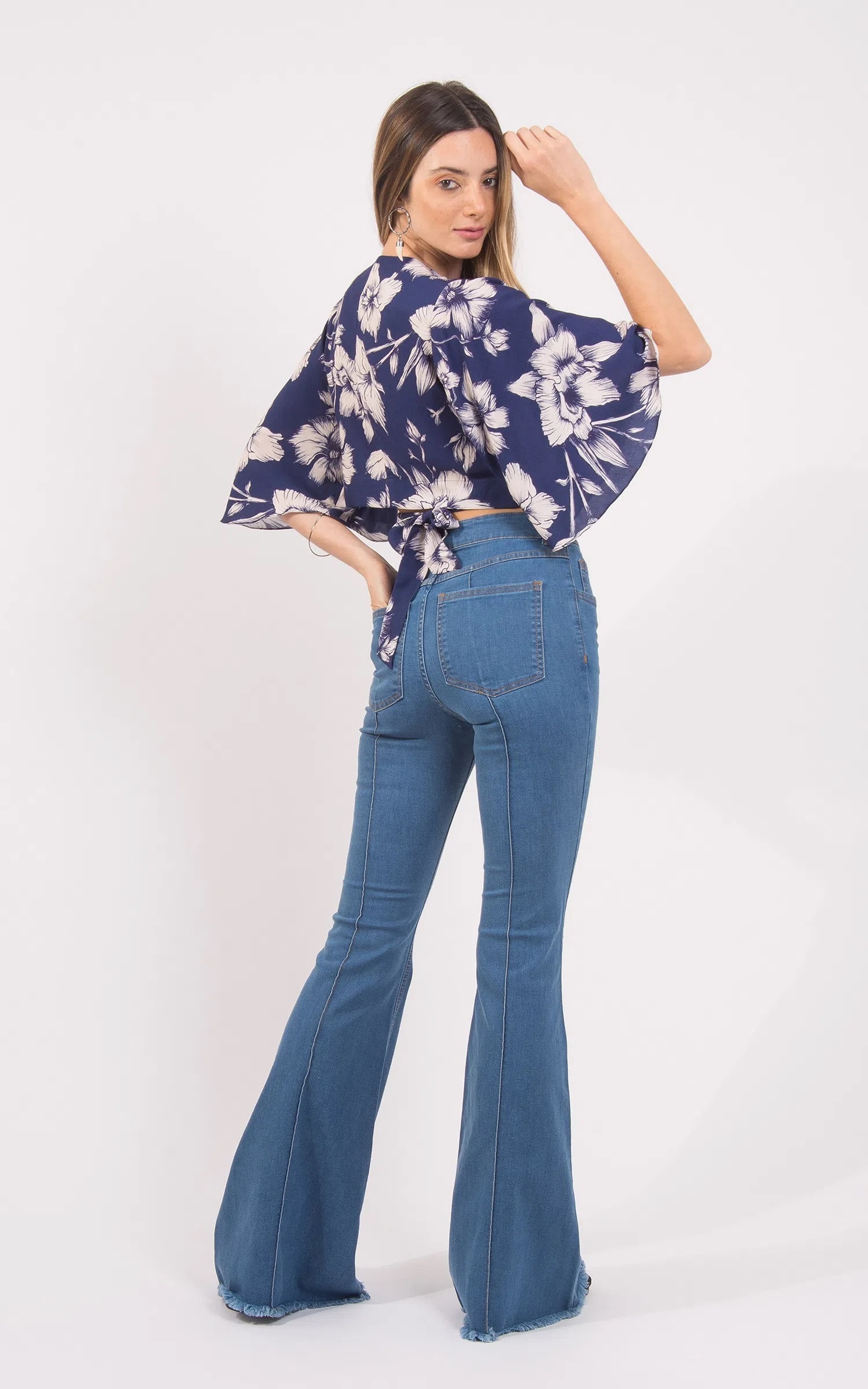 Calça Flare Desfiada Jeans