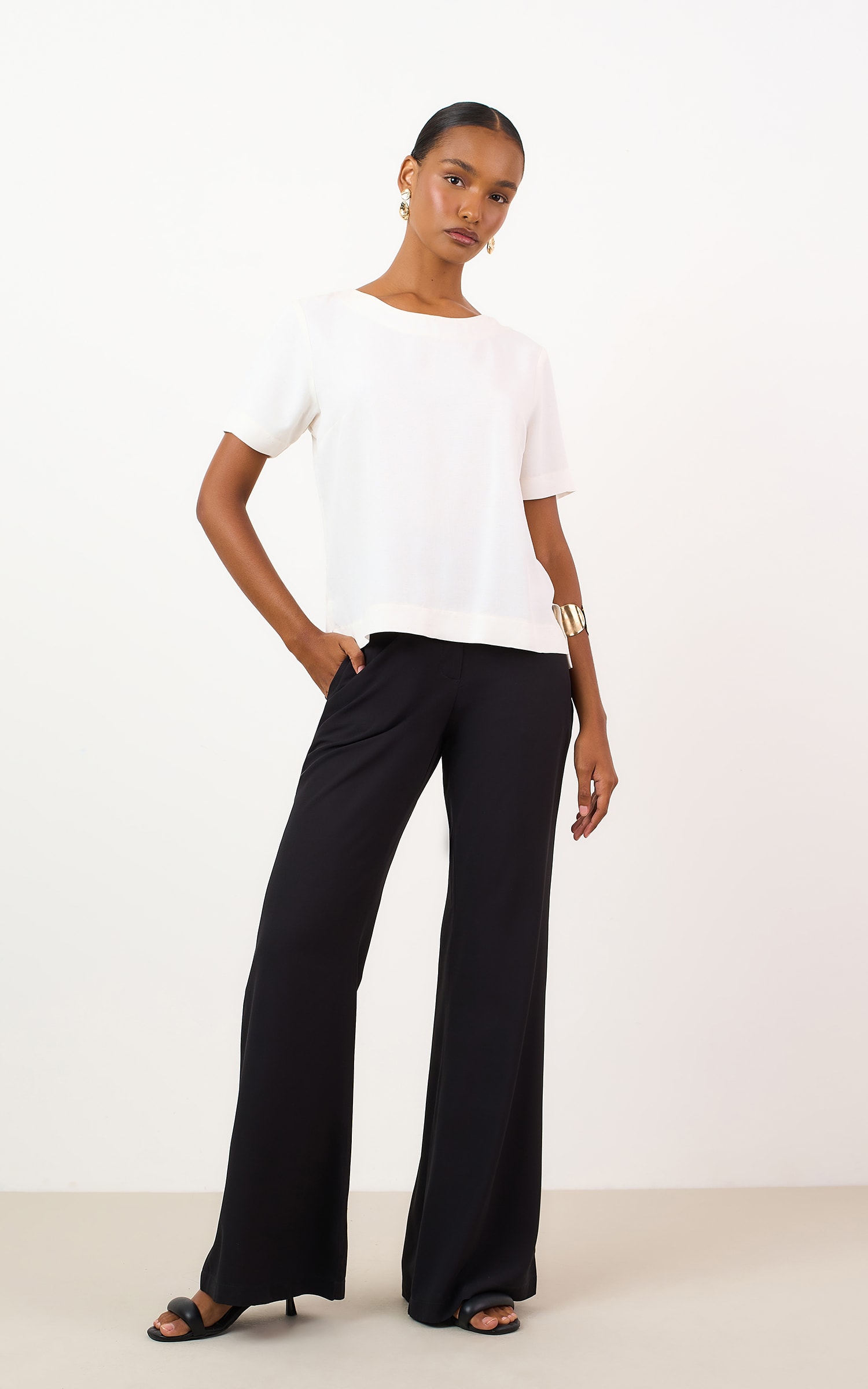 Calca Flare Latte Preto