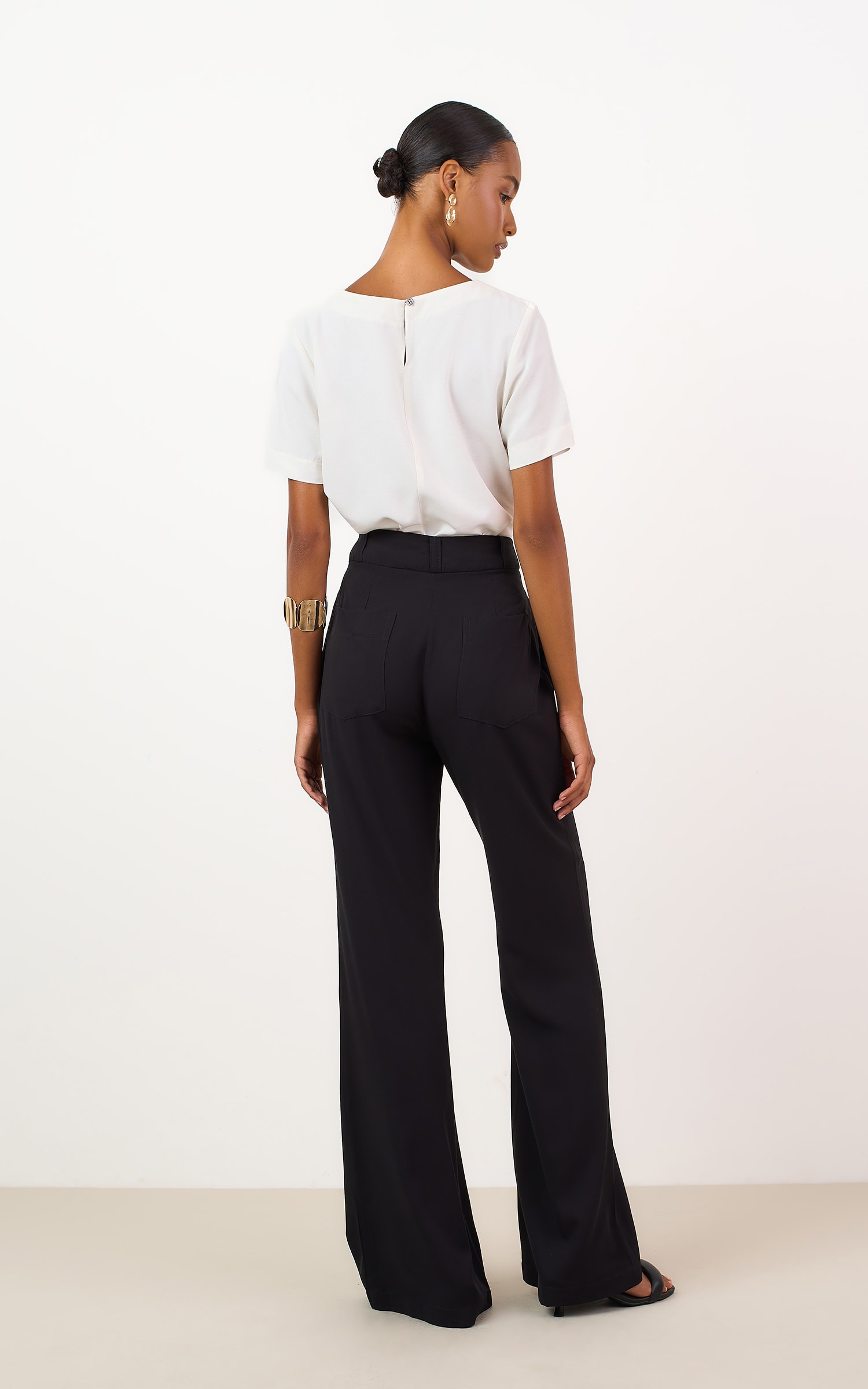 Calca Flare Latte Preto
