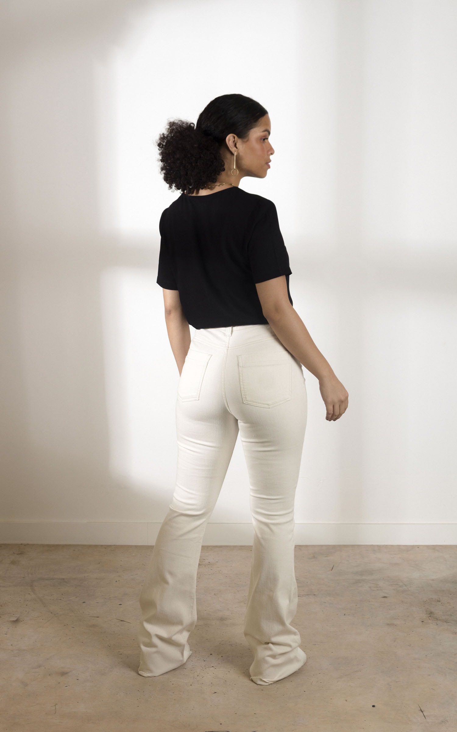 Calça Flare Sarja Off White