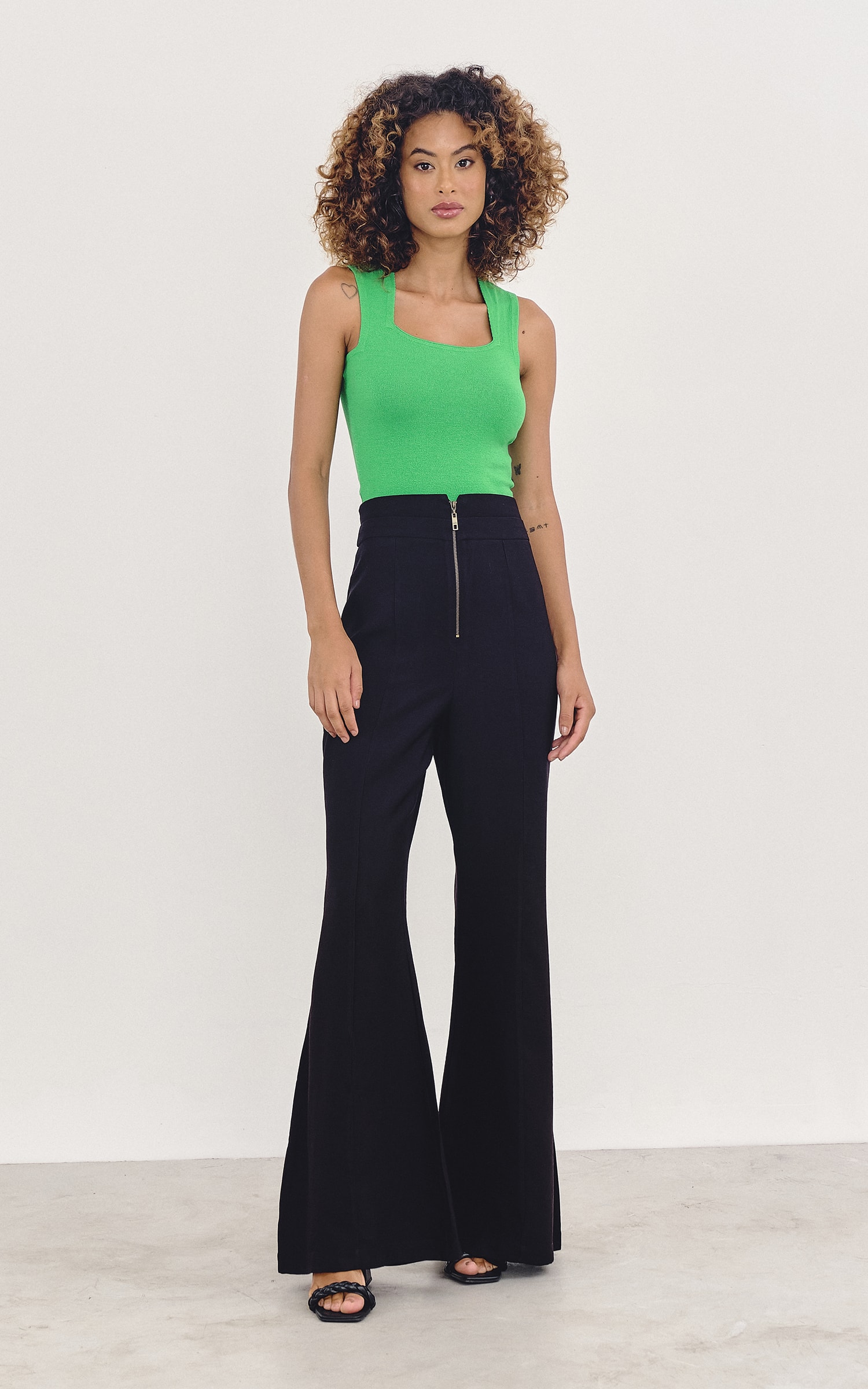Calça Flare Zíper Metal Self Preto