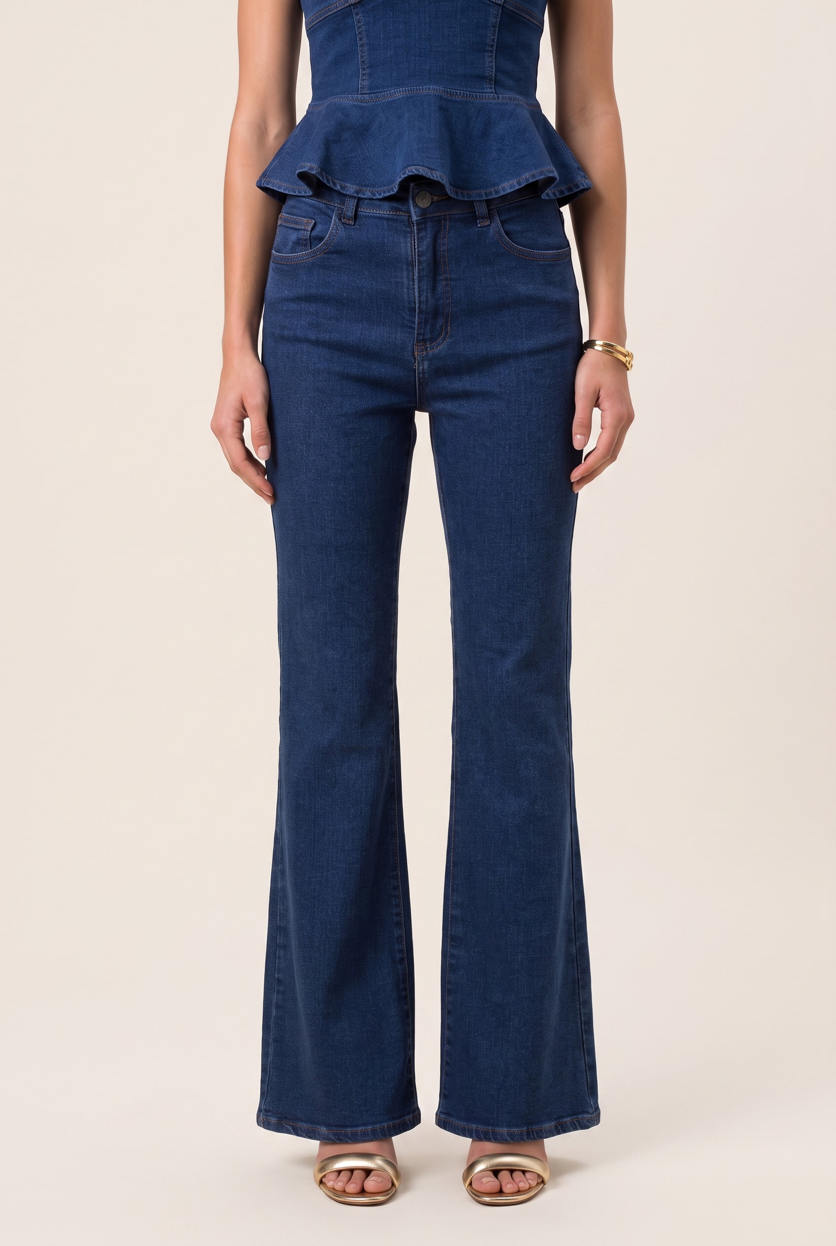 Calca Jeans Bootcut Jeans Medio