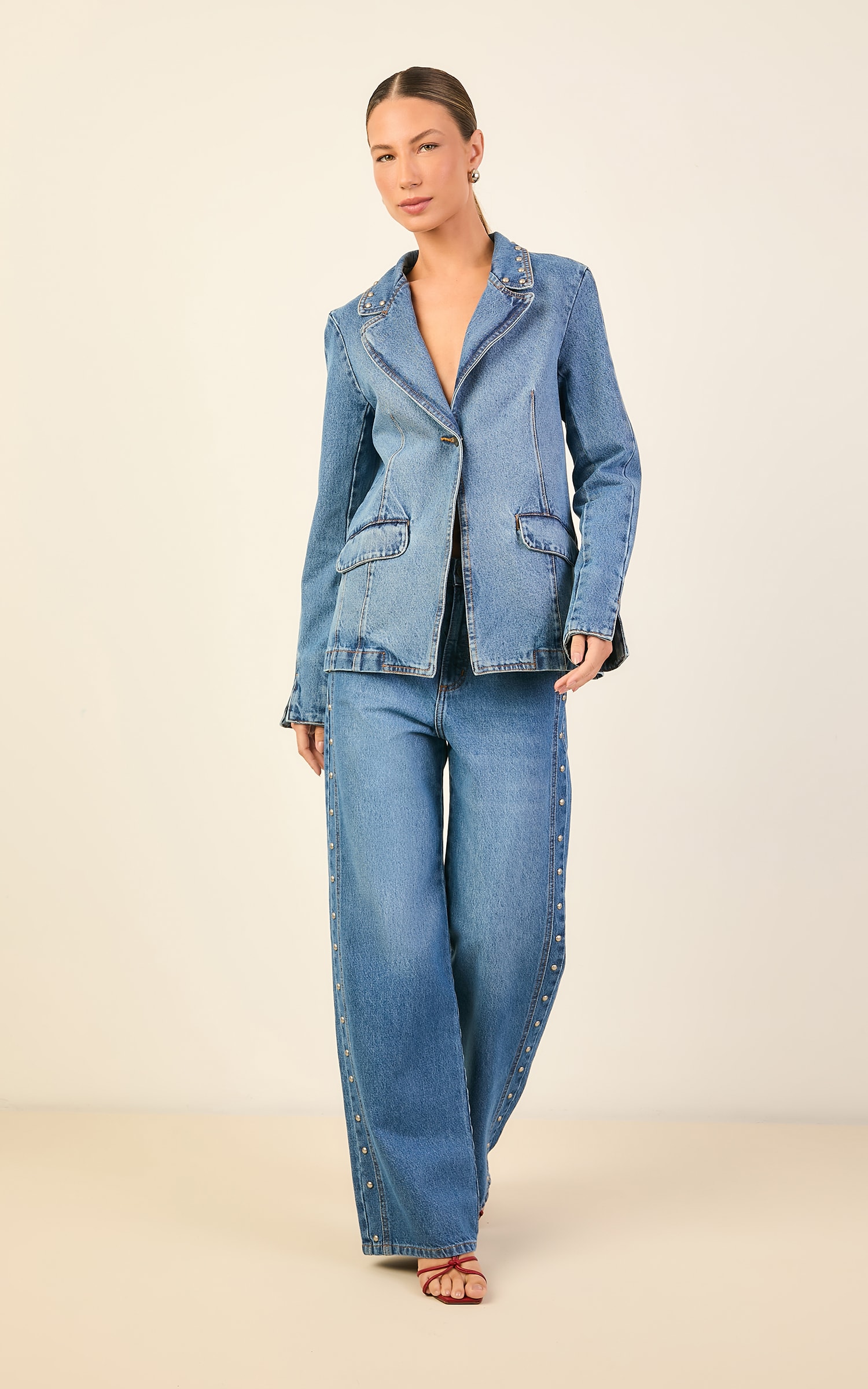 Calca Jeans Rebite Bolso Jeans Medio