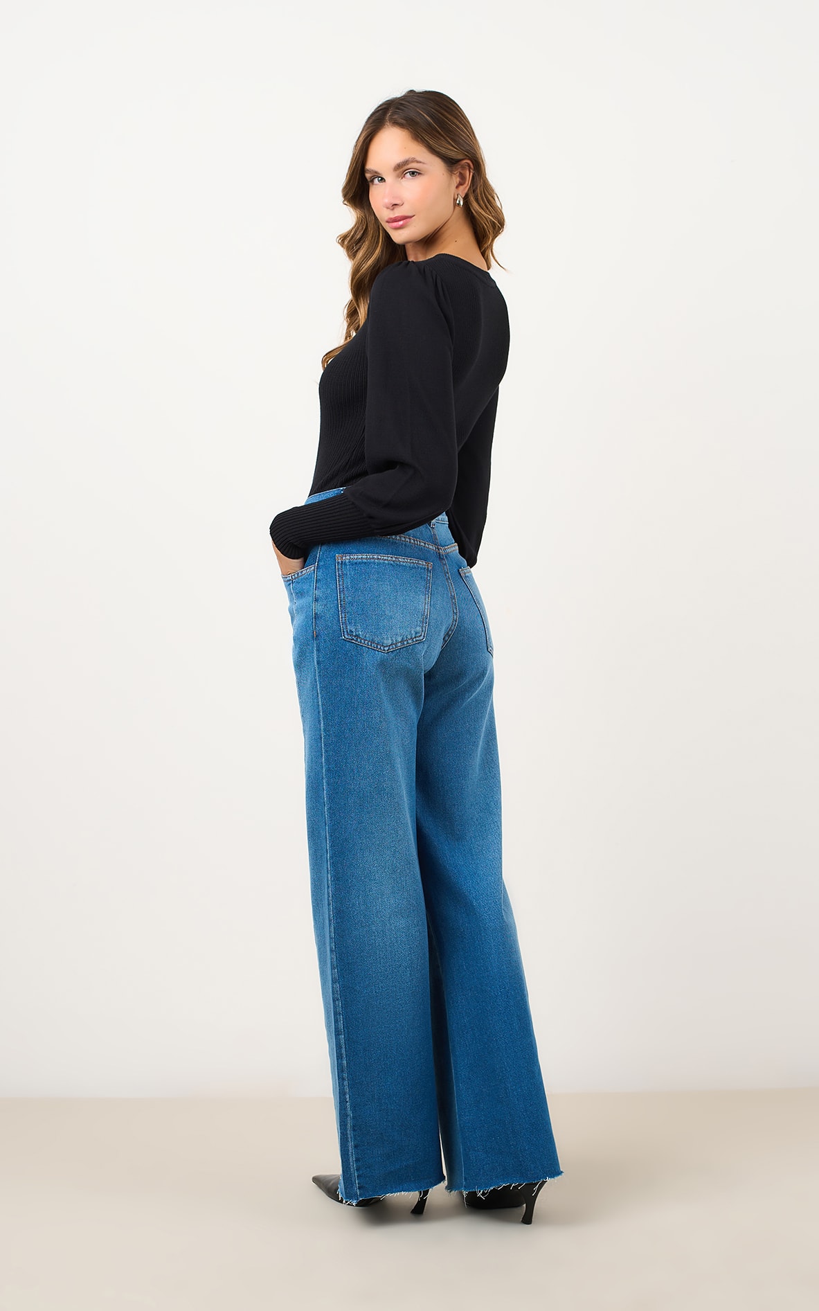 Calça Jeans Recorte Ícone Jeans Medio