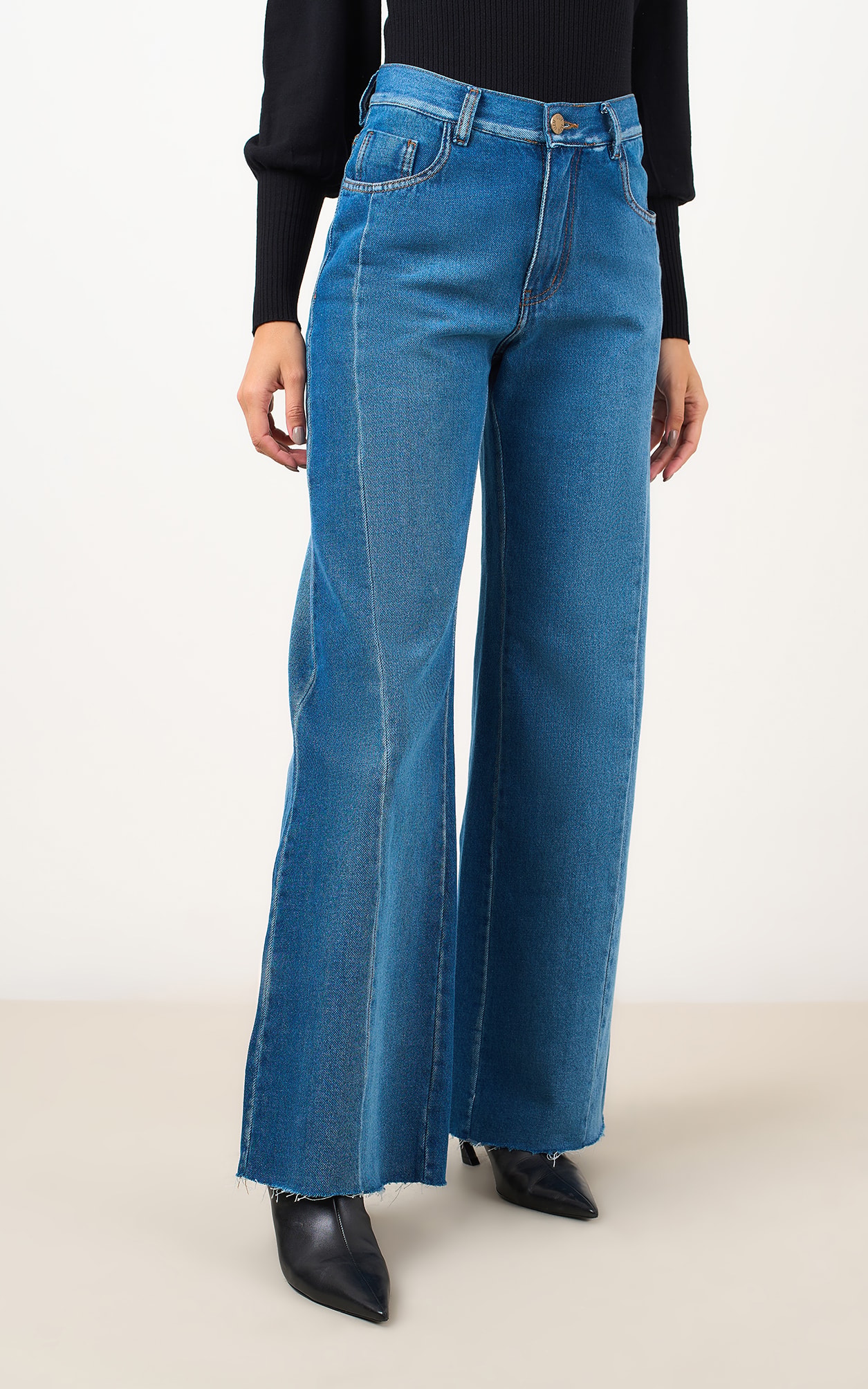 Calça Jeans Recorte Ícone Jeans Medio