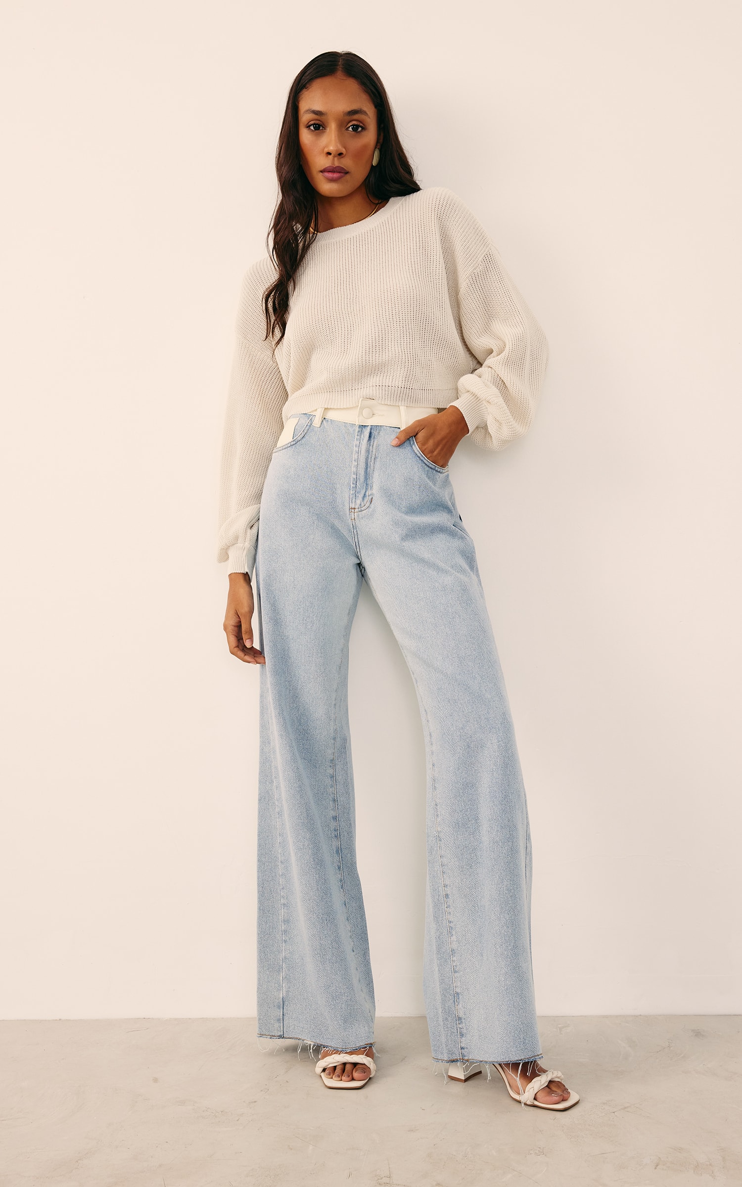 Calça Jeans Wide Leg Detalhe Like Leather Natural