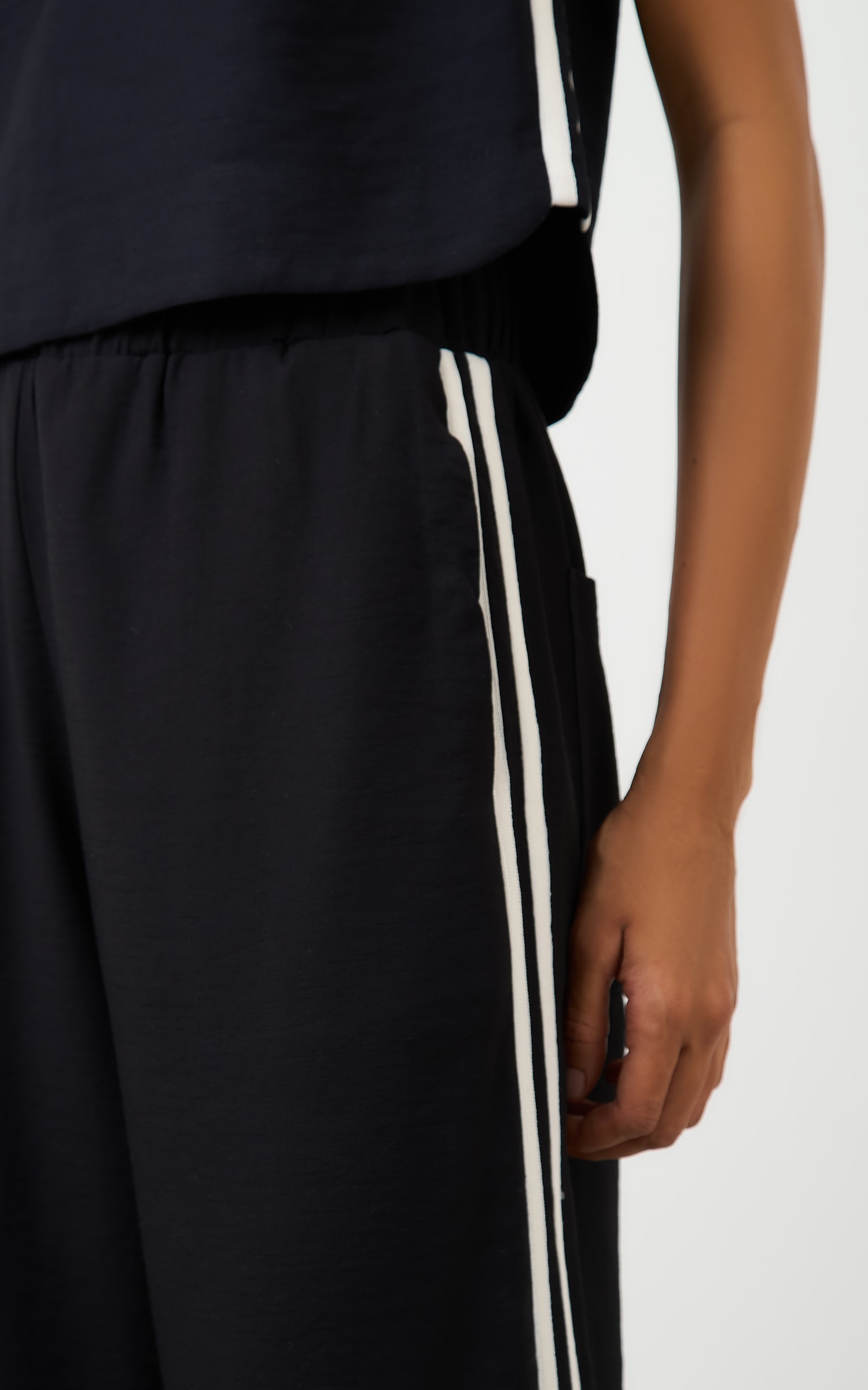 Calca Listra Lateral Game Preto